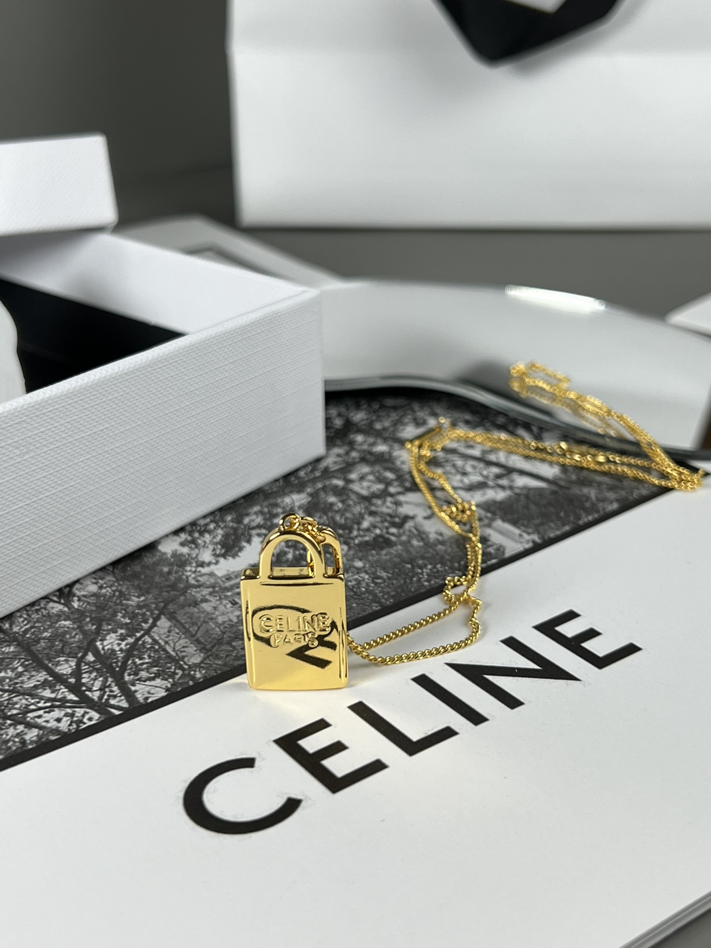 [TOP] CELINE Necklace - Gold