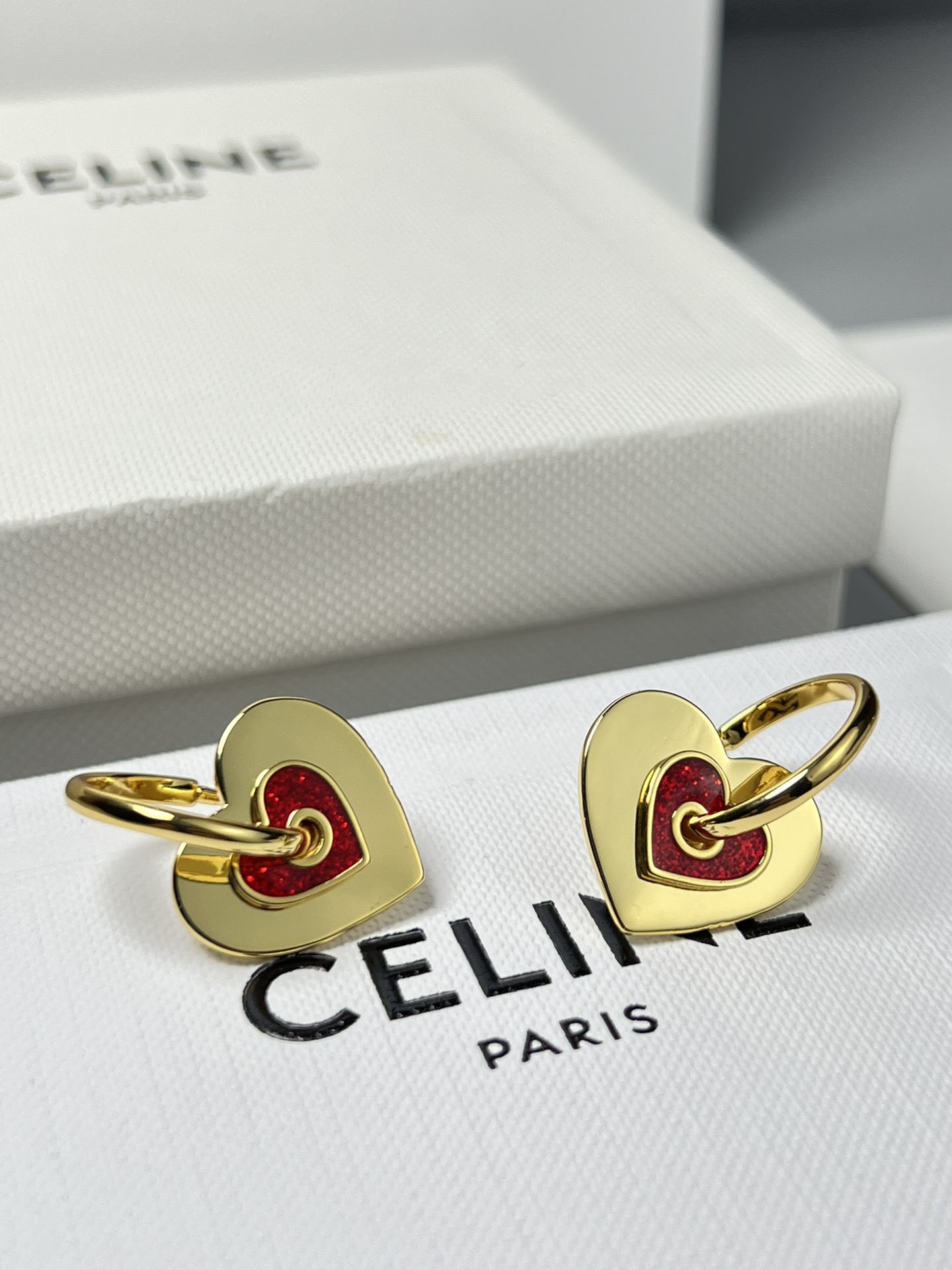 [TOP] CELINE Earrings- Gold