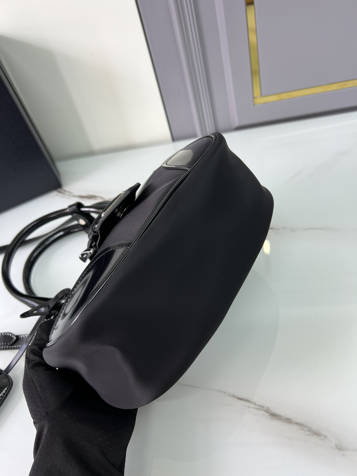 [TOP] PRADA Moon Bag Nylon/Glossy Cowhide 22.5x16x7.5cm - Black