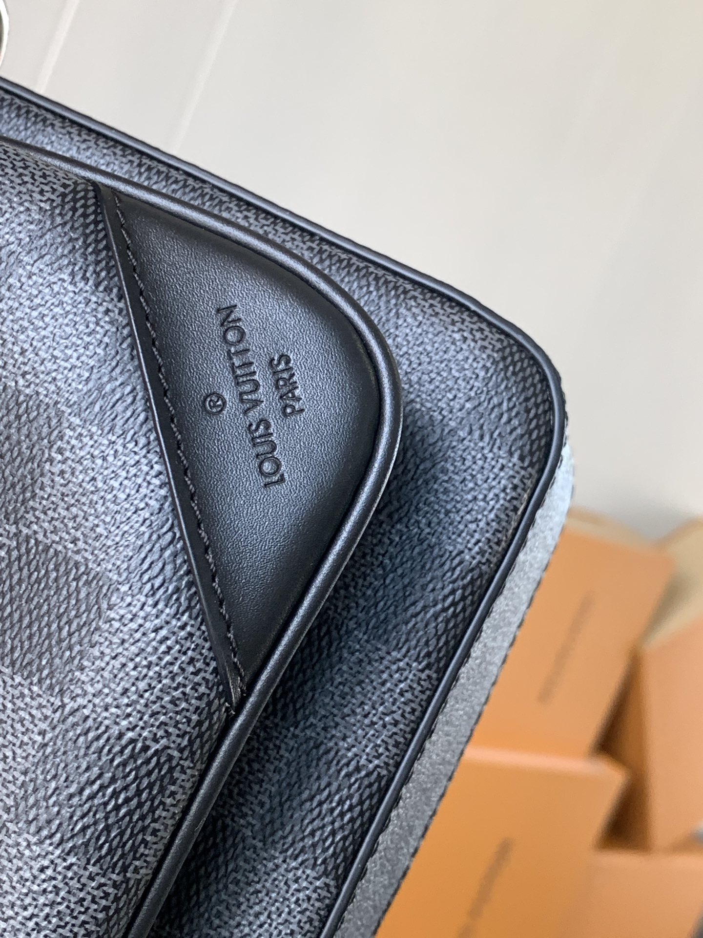 [TOP] Louis Vuitton LV Trio Messenger Bag 25x18.5x7cm - Black