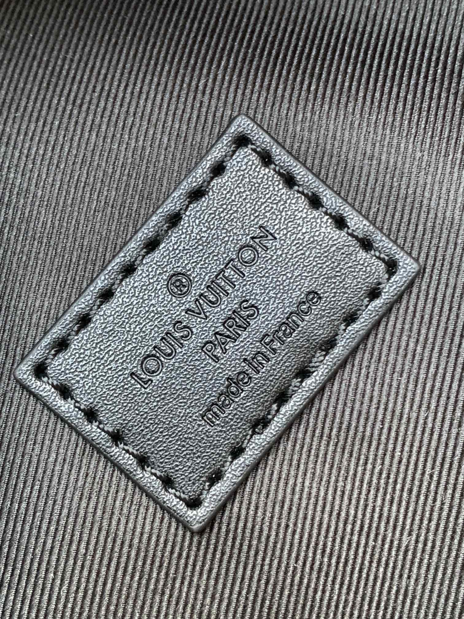 [TOP] Louis Vuitton LV Discovery Backpack Monogram Eclipse Canvas 29x38x20cm - Black/Brown