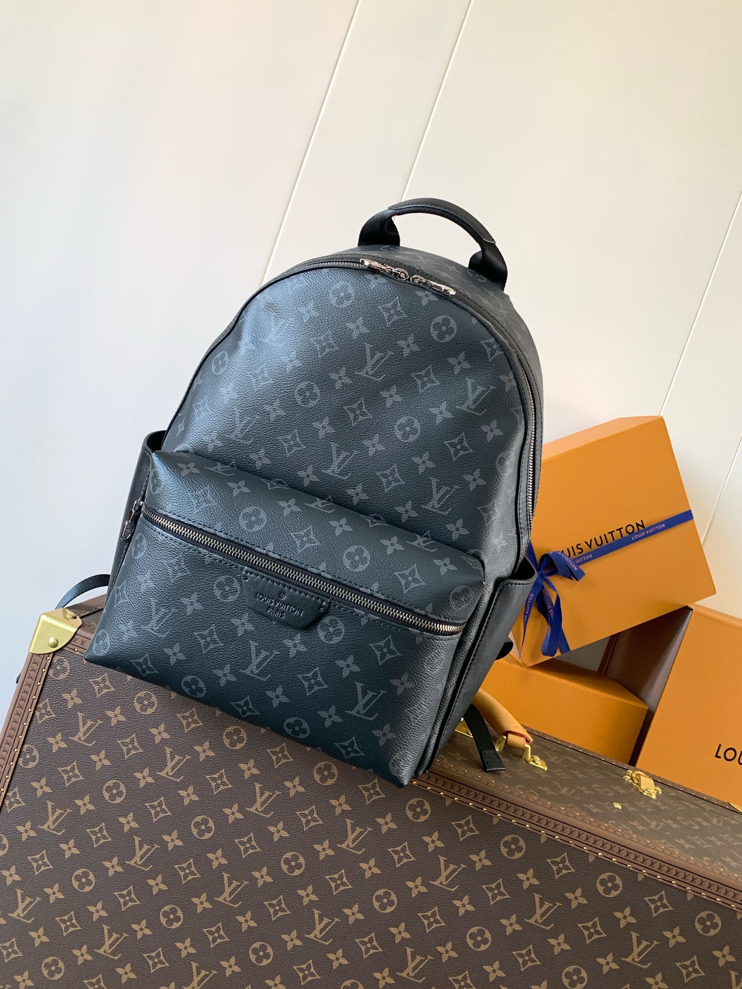 [TOP] Louis Vuitton LV Discovery Backpack Monogram Eclipse Canvas 29x38x20cm - Black/Brown