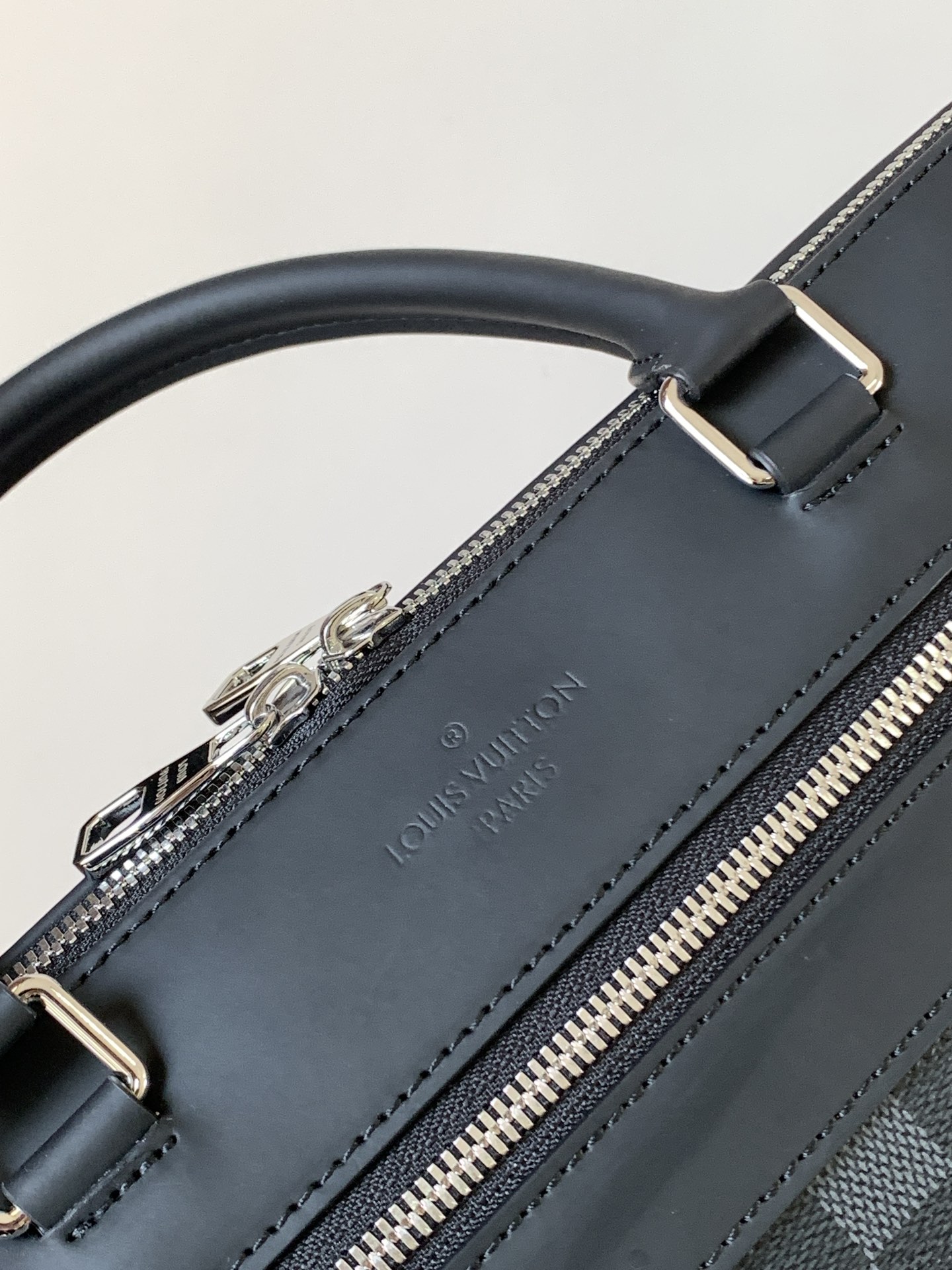 [TOP] Louis Vuitton LV Porte-Documents Jour Bag 37.0x28.0x6.0cm - Black