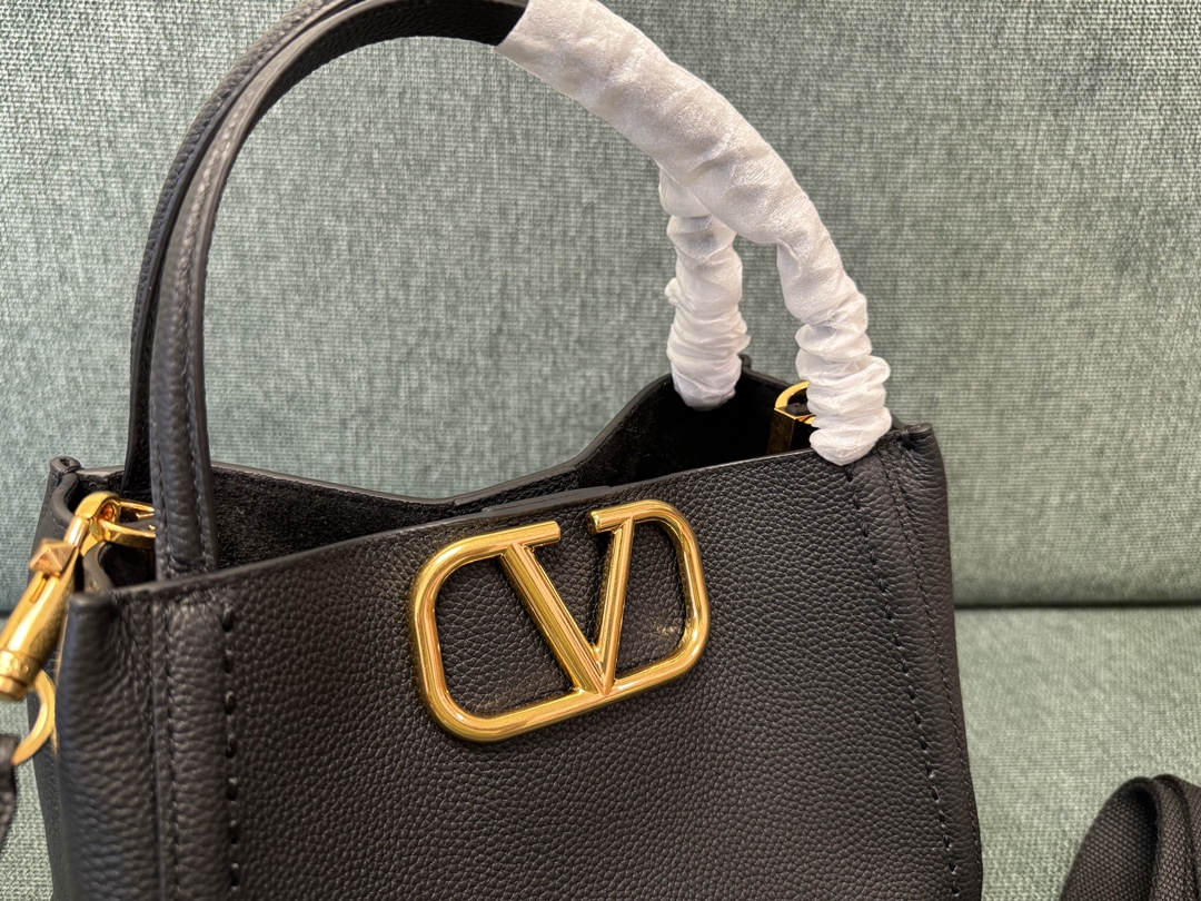 [TOP] VALENTINO VLogo Signature Cowhide Handbag 19*17*14cm/26*27*17cm - 4 Colour