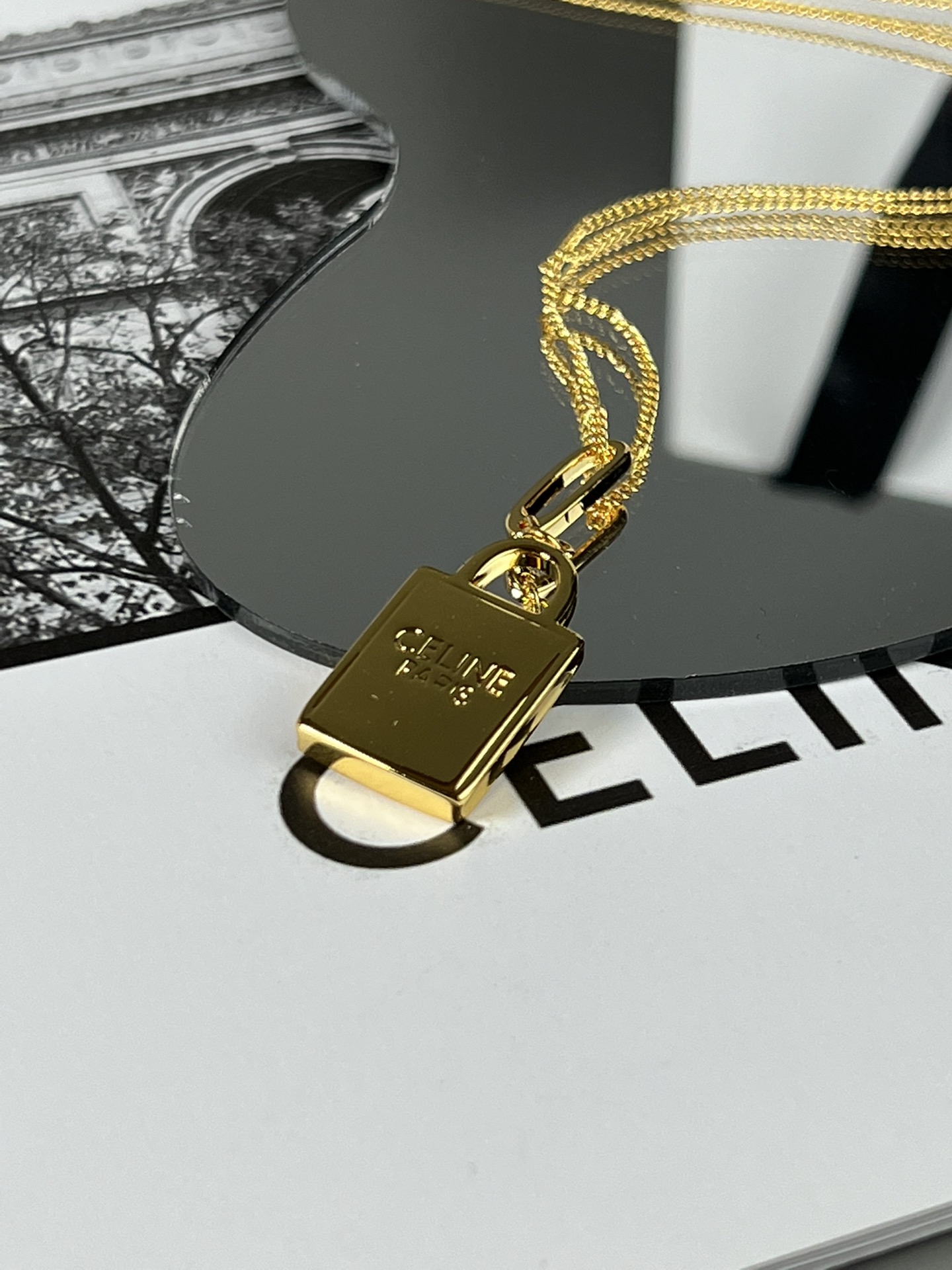 [TOP] CELINE Necklace - Gold
