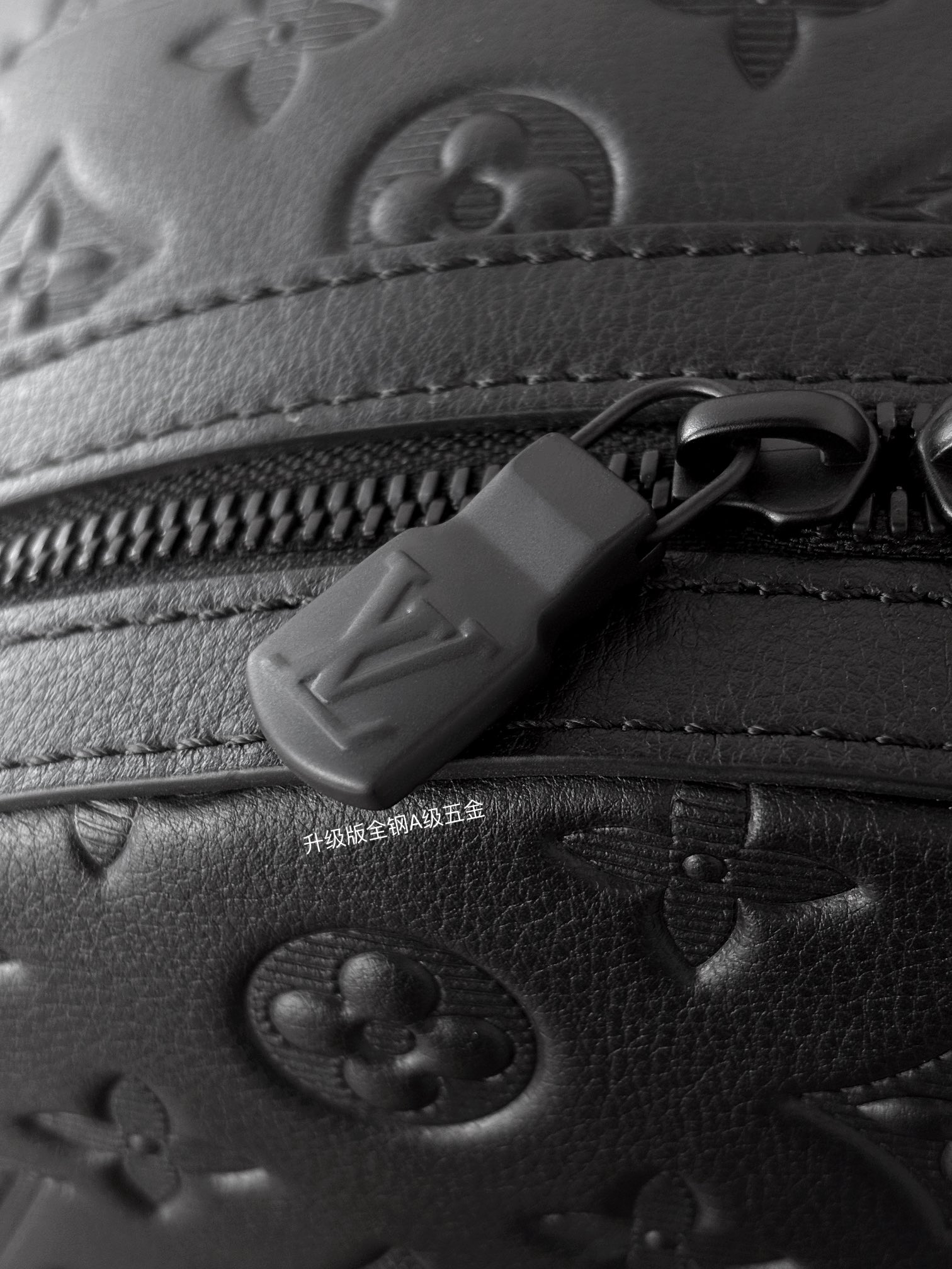 [TOP] Louis Vuitton LV Discovery Bag 38x29x20cm - Black