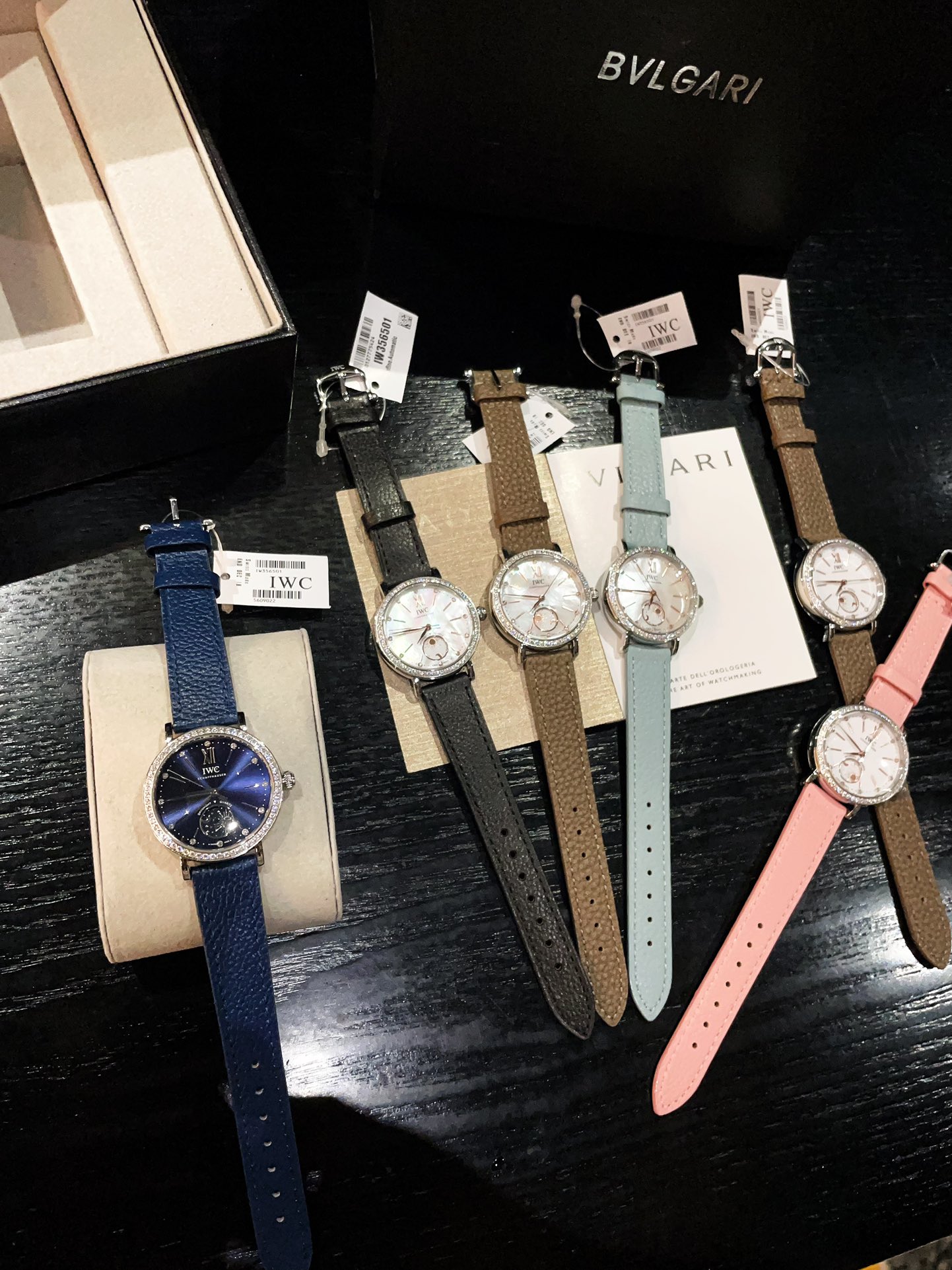 [TOP] IWC 34mm Watch with Diamonds - 6 Colors