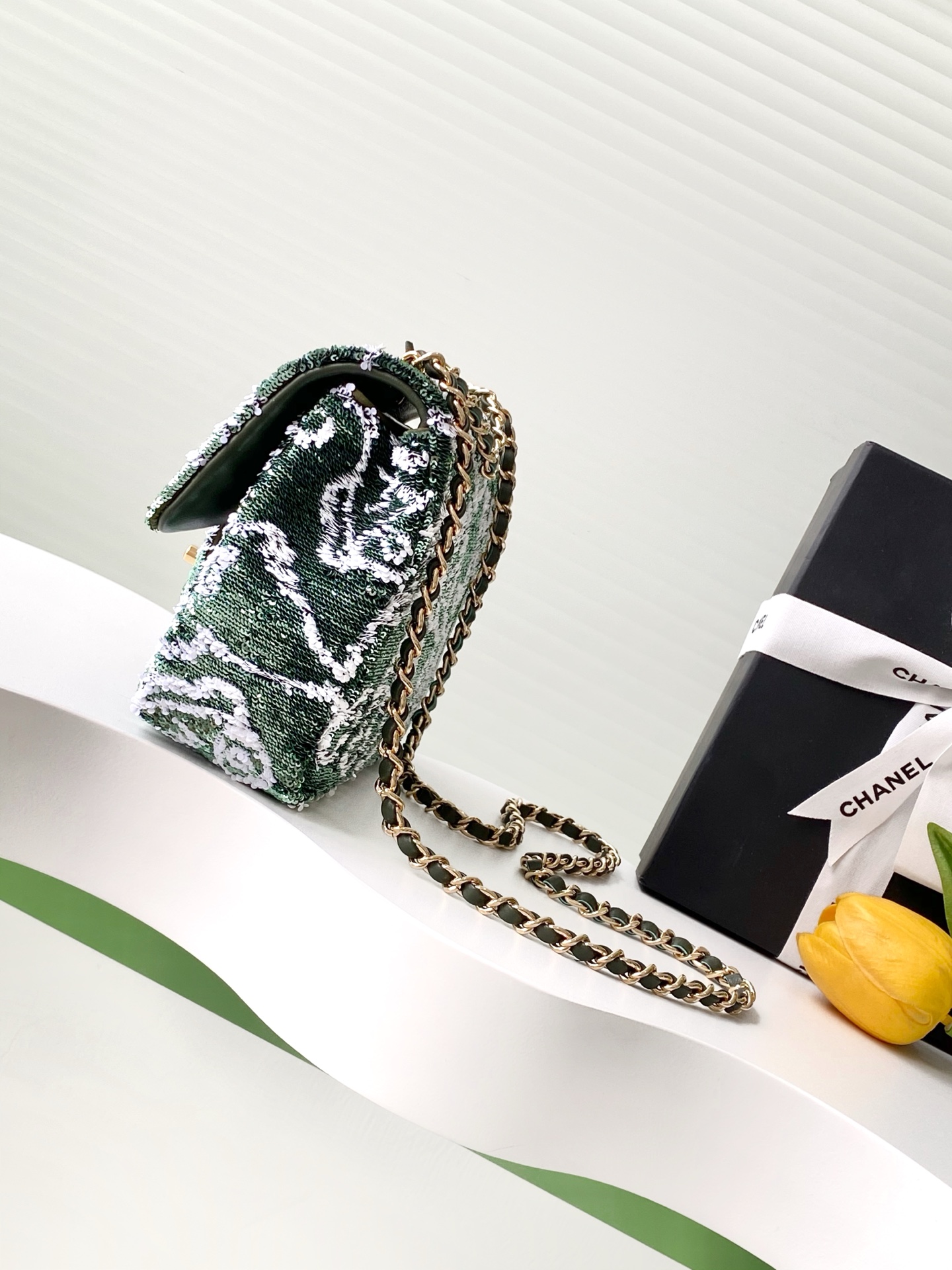 [TOP] CHANEL 25C Sequin Flab Bags 14*21*8cm - Green