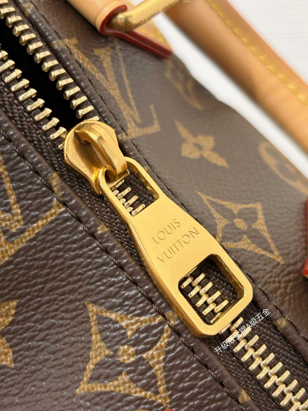 [TOP] Louis Vuitton LV Pooch Bag 28x19x18cm - Monogram