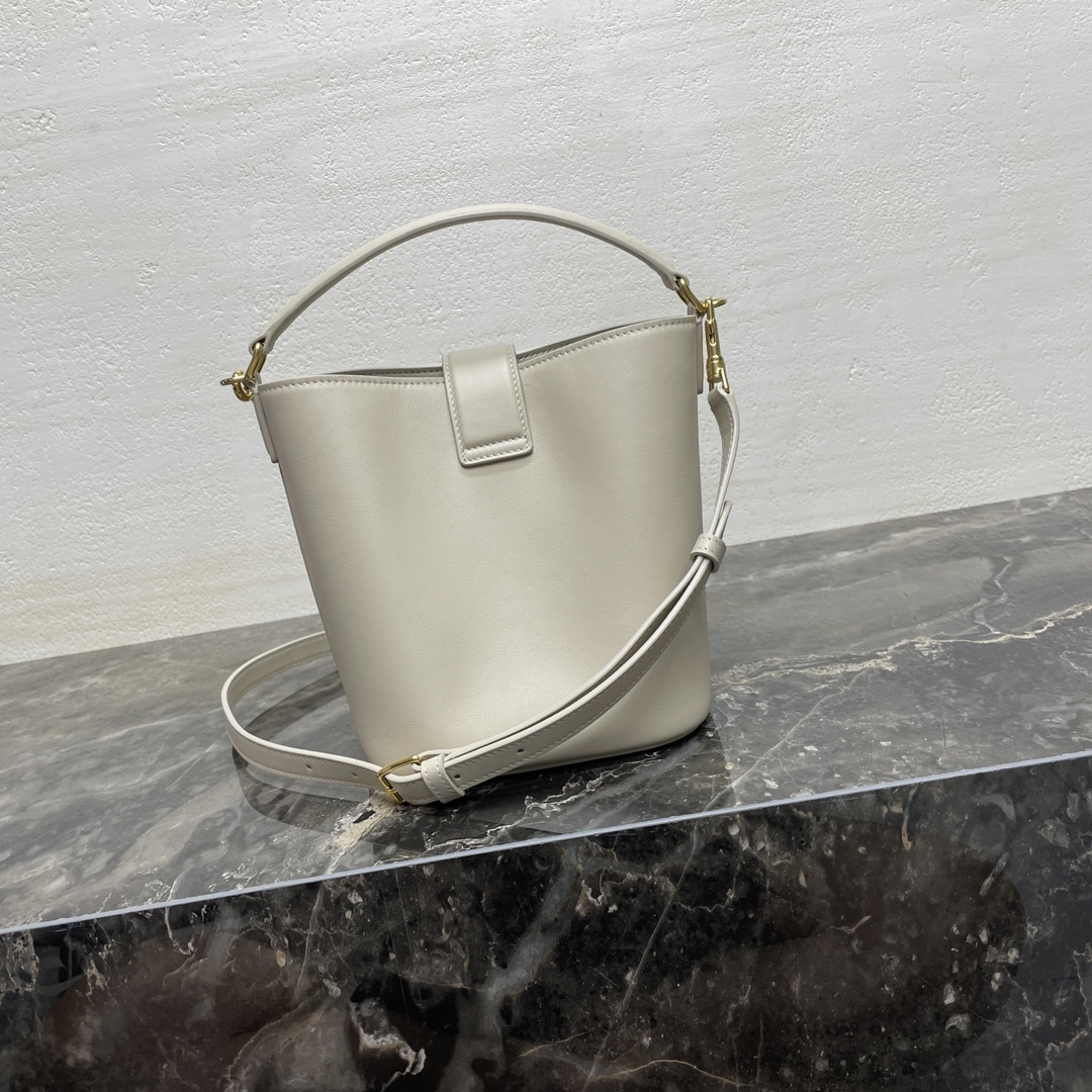 [TOP] CELINE Louise Bucket Bag 16x19x12cm - White