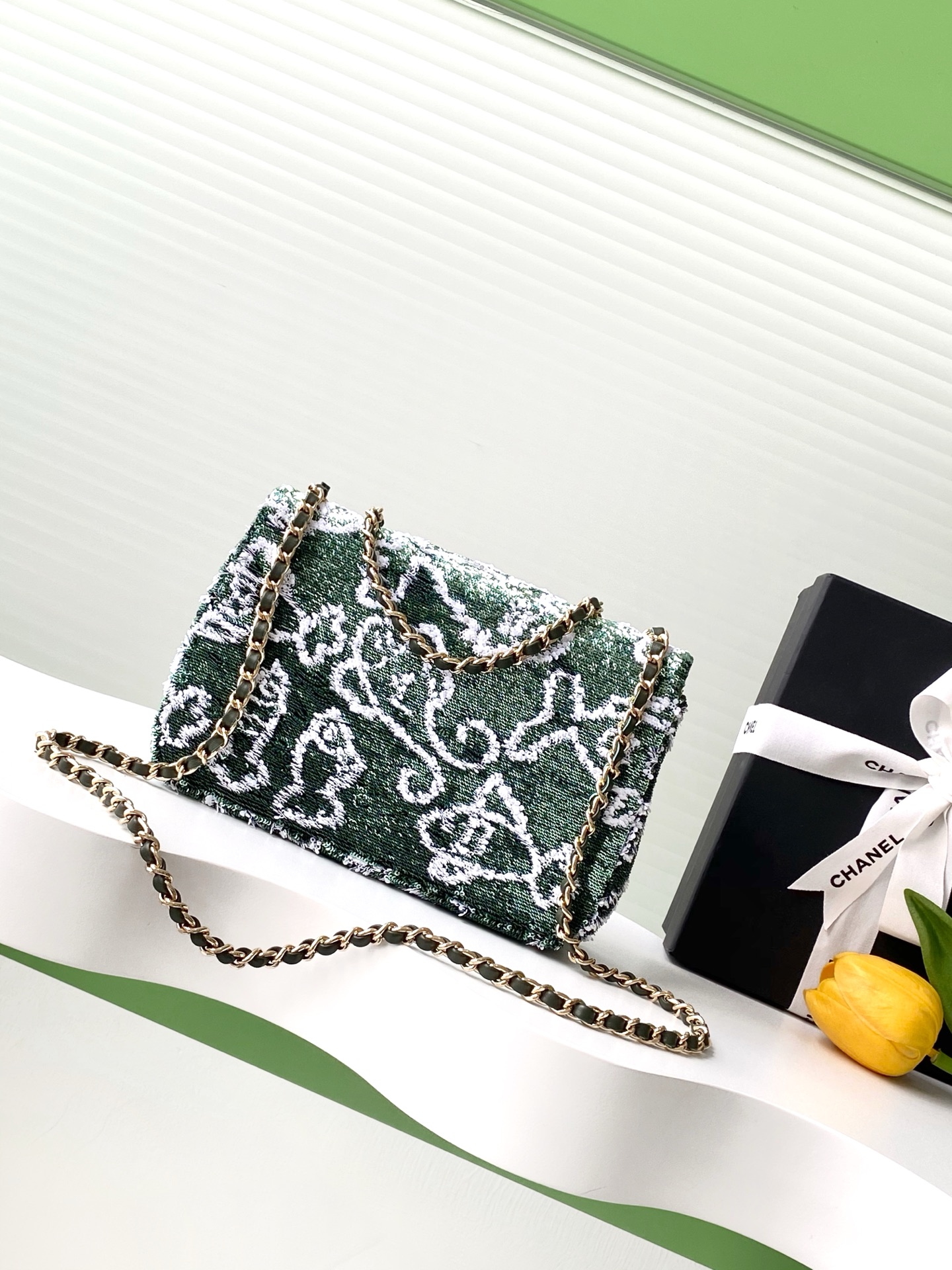 [TOP] CHANEL 25C Sequin Flab Bags 14*21*8cm - Green