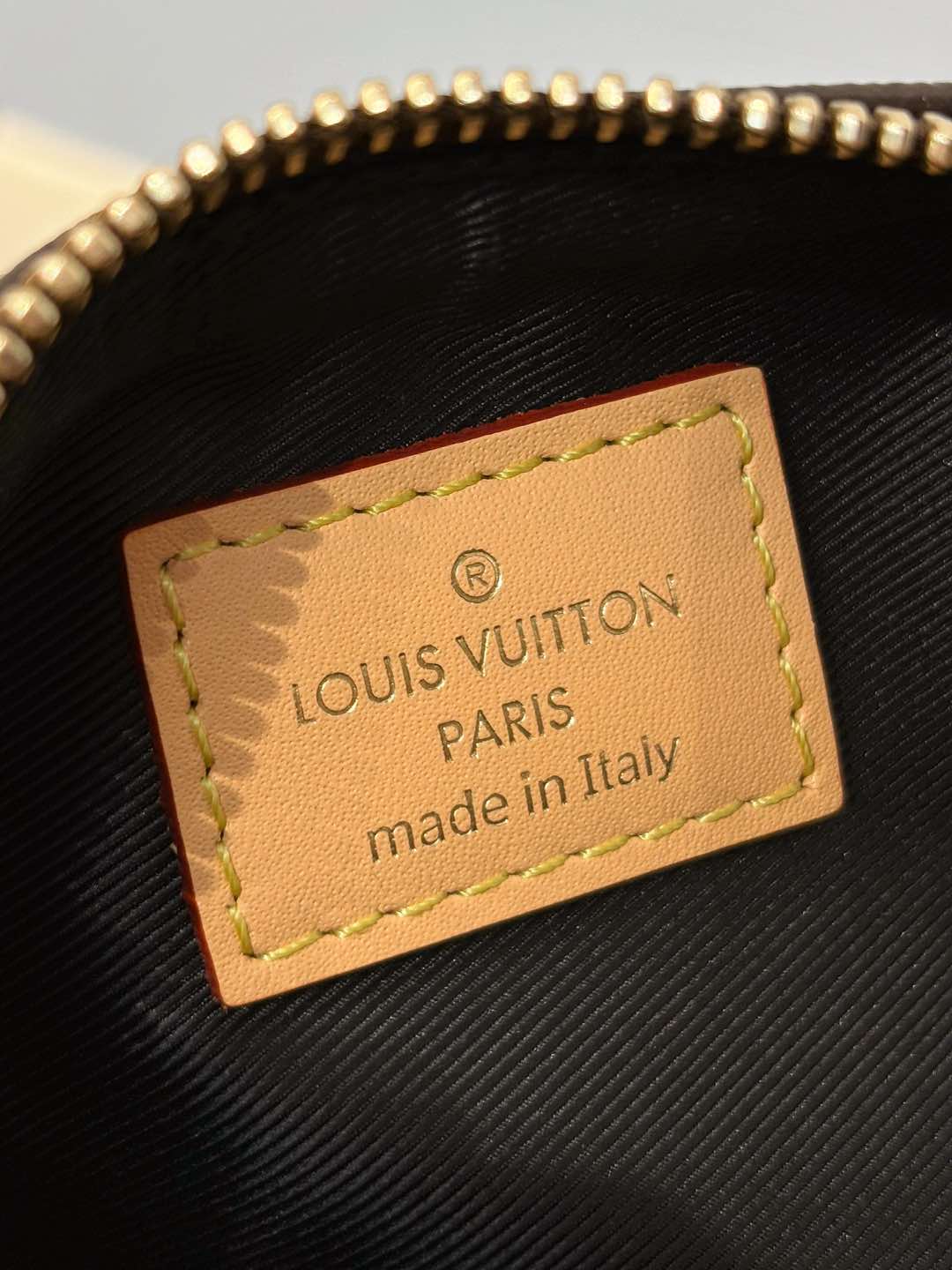 [TOP] Louis Vuitton LV Pooch Bag 28x19x18cm - Monogram