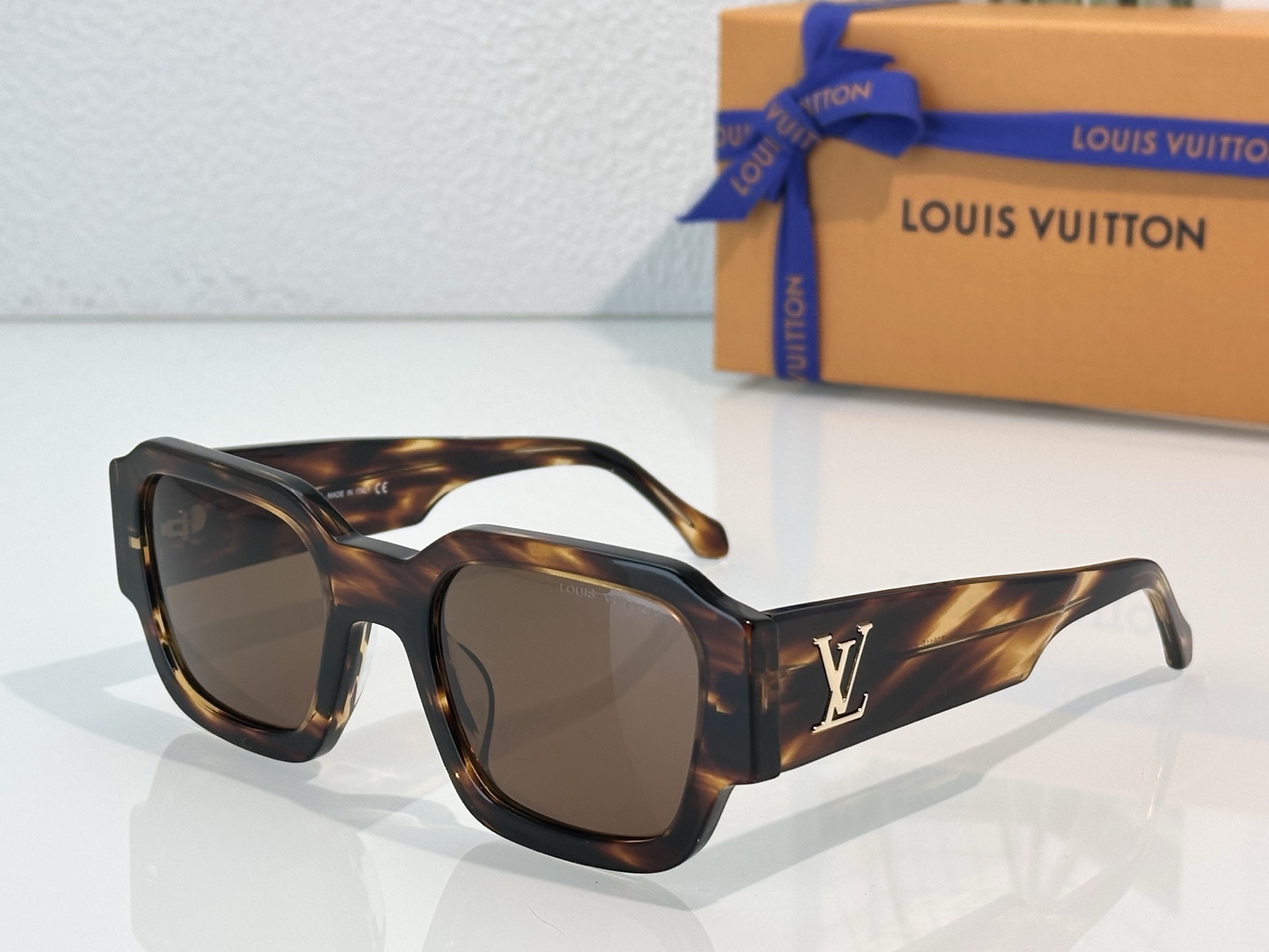 [TOP] Louis Vuitton LV Sunglasses - 6 Color