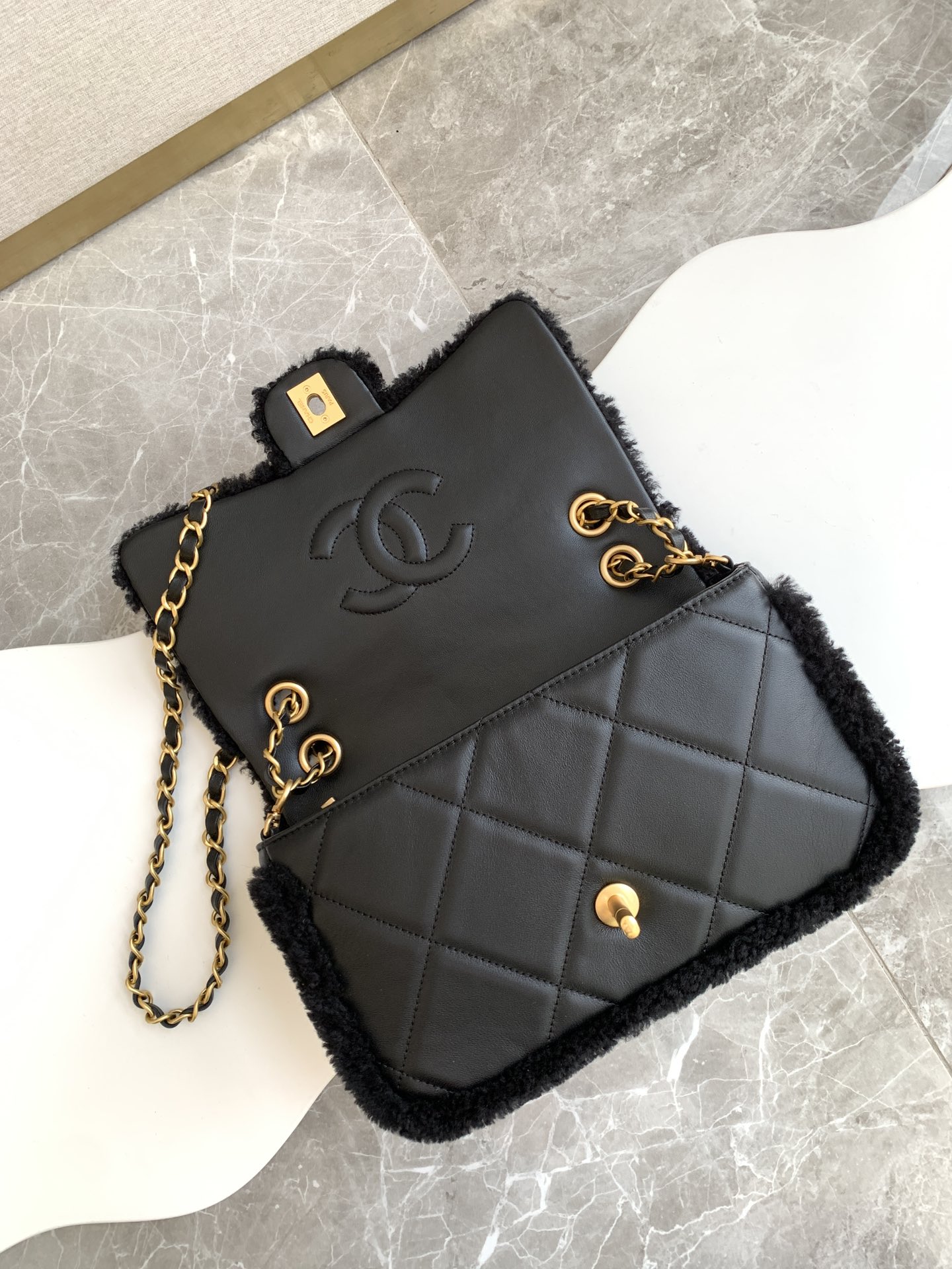 [TOP] CHANEL Flap Bag Lamb Wool Bag 16*23.5*7.5cm - 3 Colour