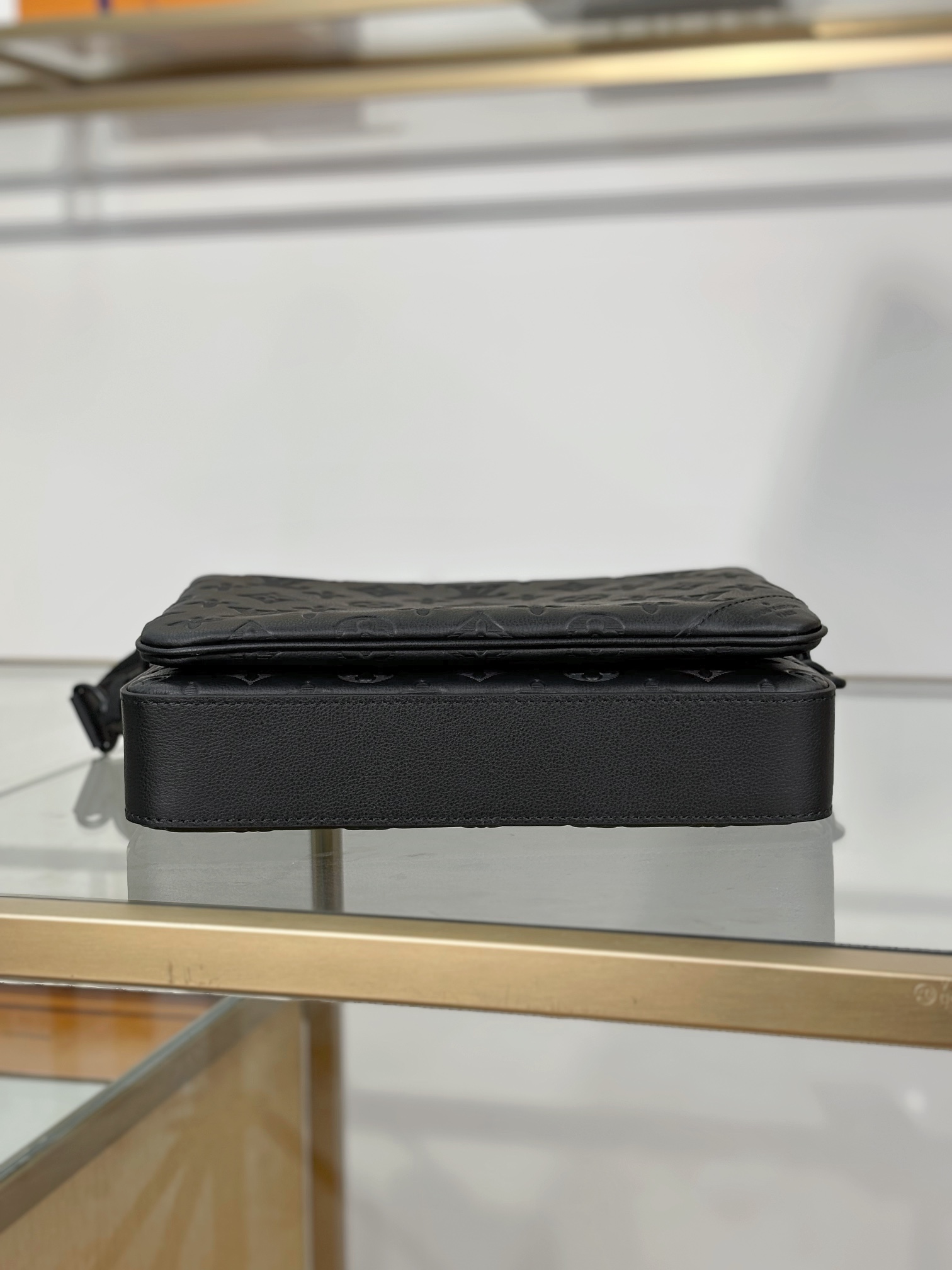 [TOP] Louis Vuitton LV Trio Messenger Bag 25x18.5x7cm - Black