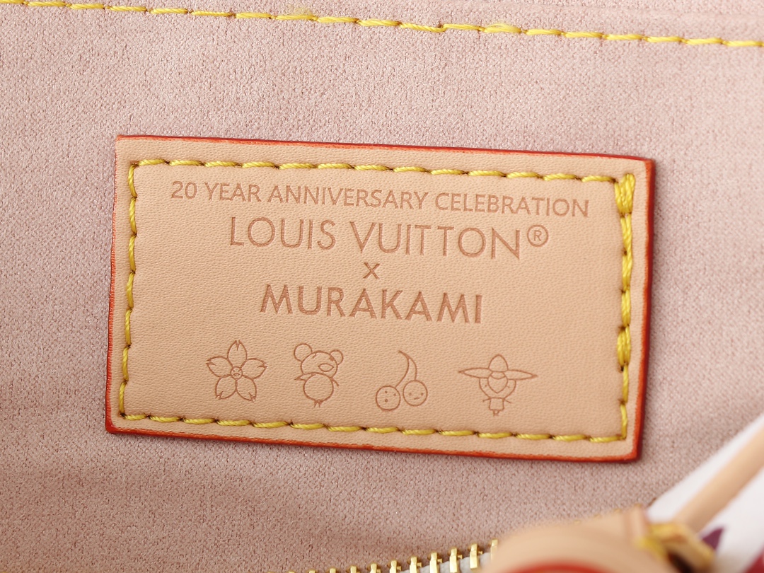 [TOP] Louis Vuitton LV East West Bag 27.0 x 14.0 x 10.0 cm  - White