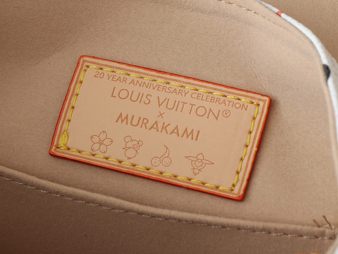 [TOP] Louis Vuitton LV Venice Backpack 24.0 x 26.0 x 7.0 cm  - White