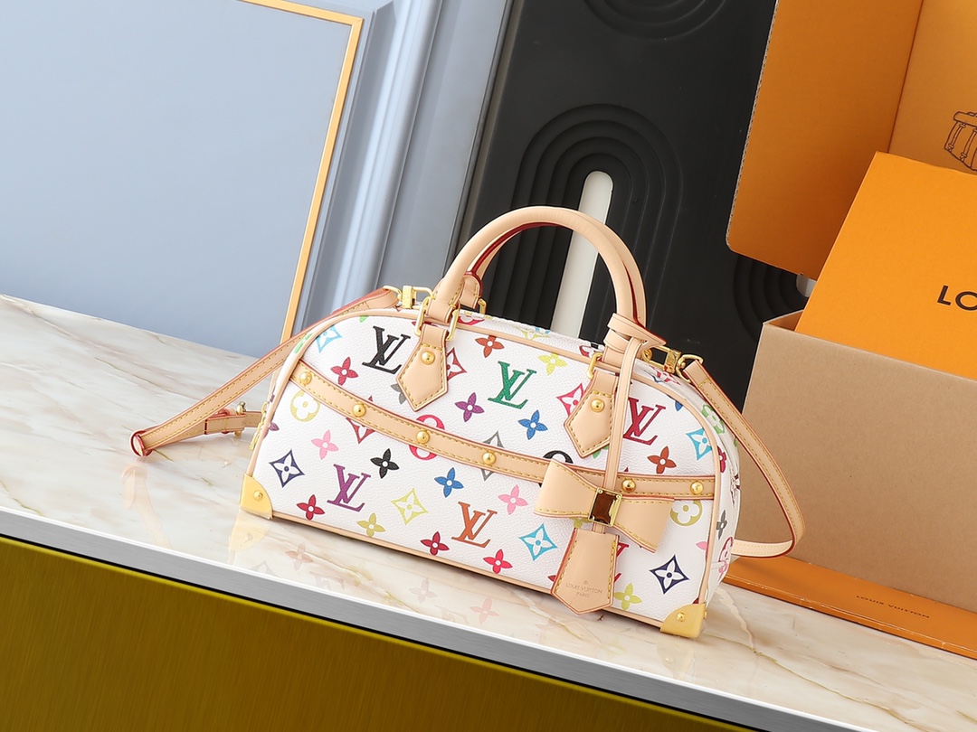 [TOP] Louis Vuitton LV East West Bag 27.0 x 14.0 x 10.0 cm  - White