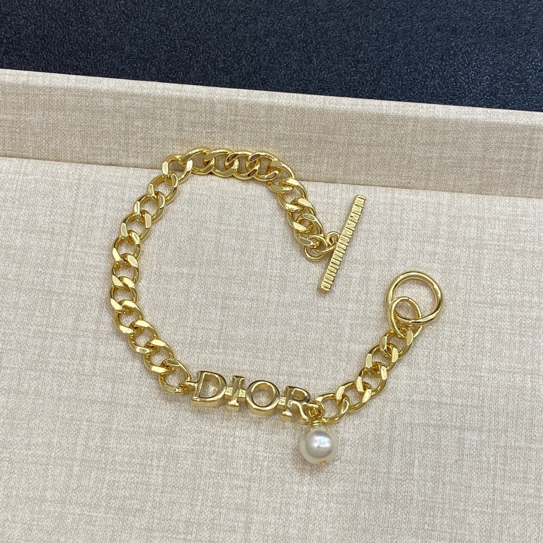 [TOP] Christian Dior CD  Bracelet - Gold