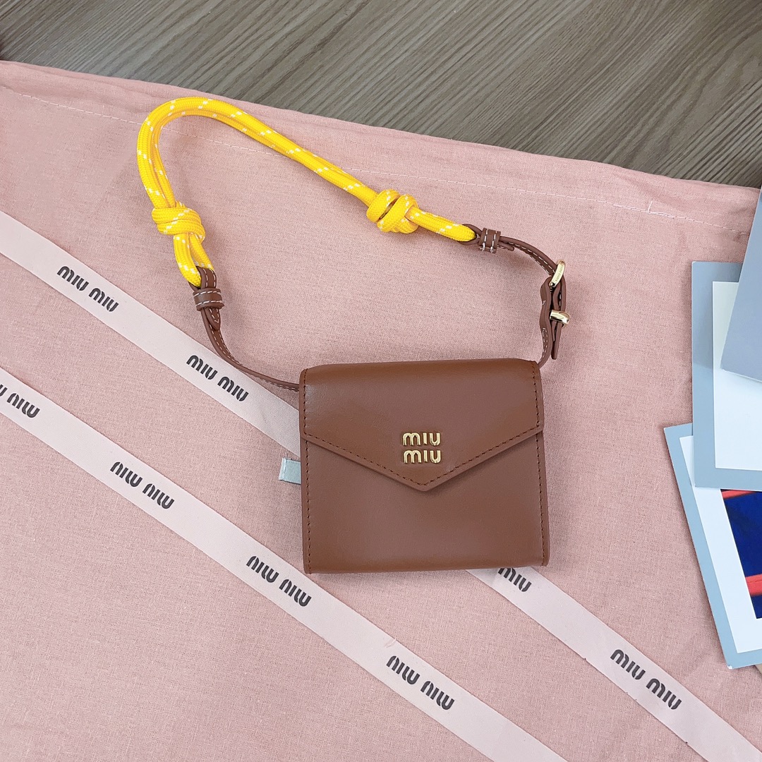 [TOP] Miu Miu Calfskin Underarm Bags - 10.5X 9X 2cm - 3 Colors