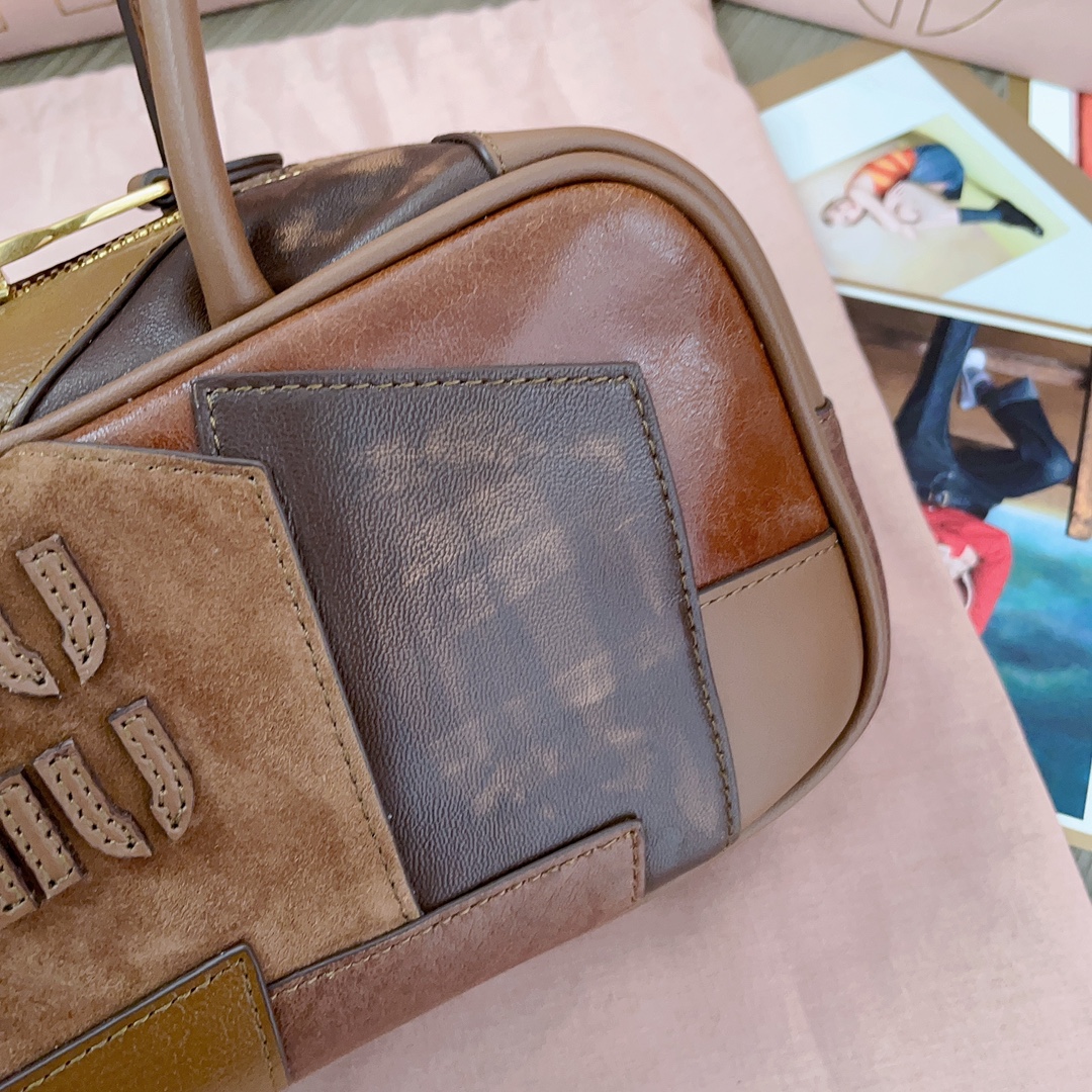 [TOP] Miu Miu Spliced Bowling Bag 28X12X9cm - Brown