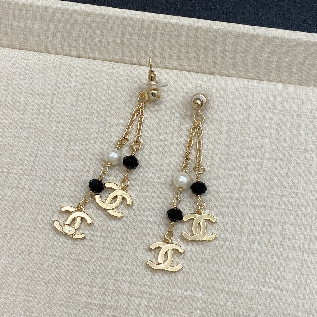 [TOP] CHANEL CC  Earrings- Gold