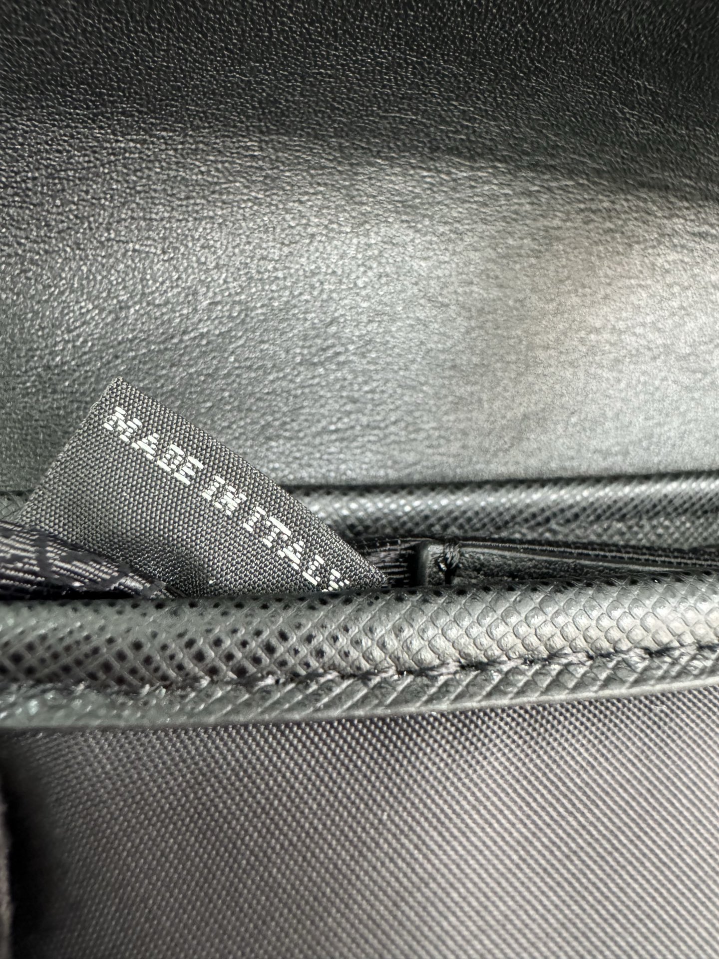 [TOP] PRADA Messenger Bag Re-Nylon 20*15.5*4cm - Black