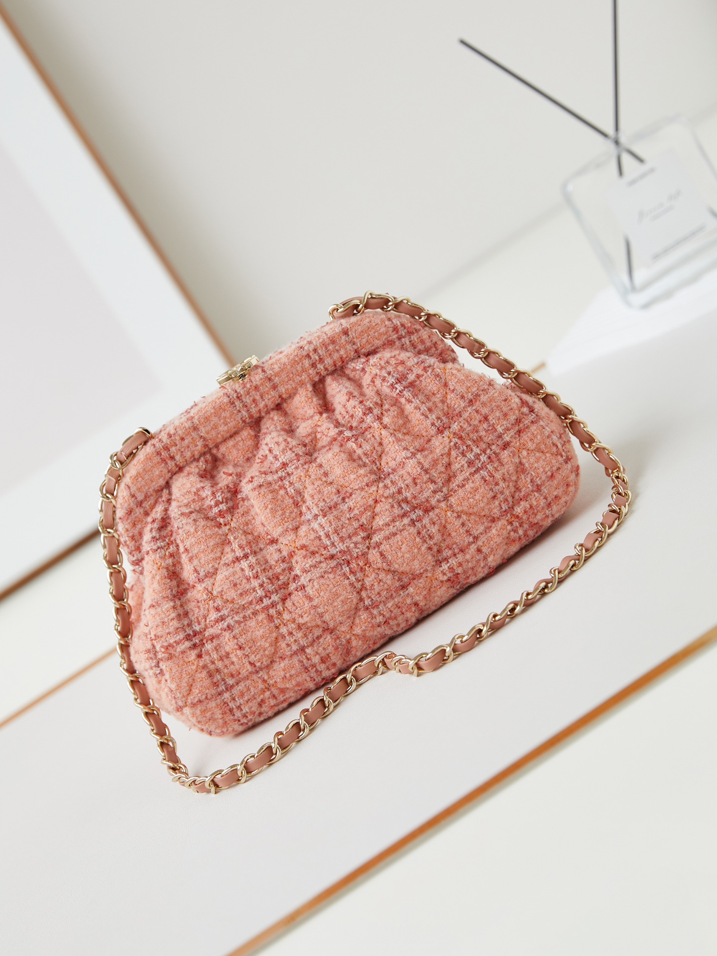 [TOP] CHANEL Cloud Bag16x24x8cm - Pink