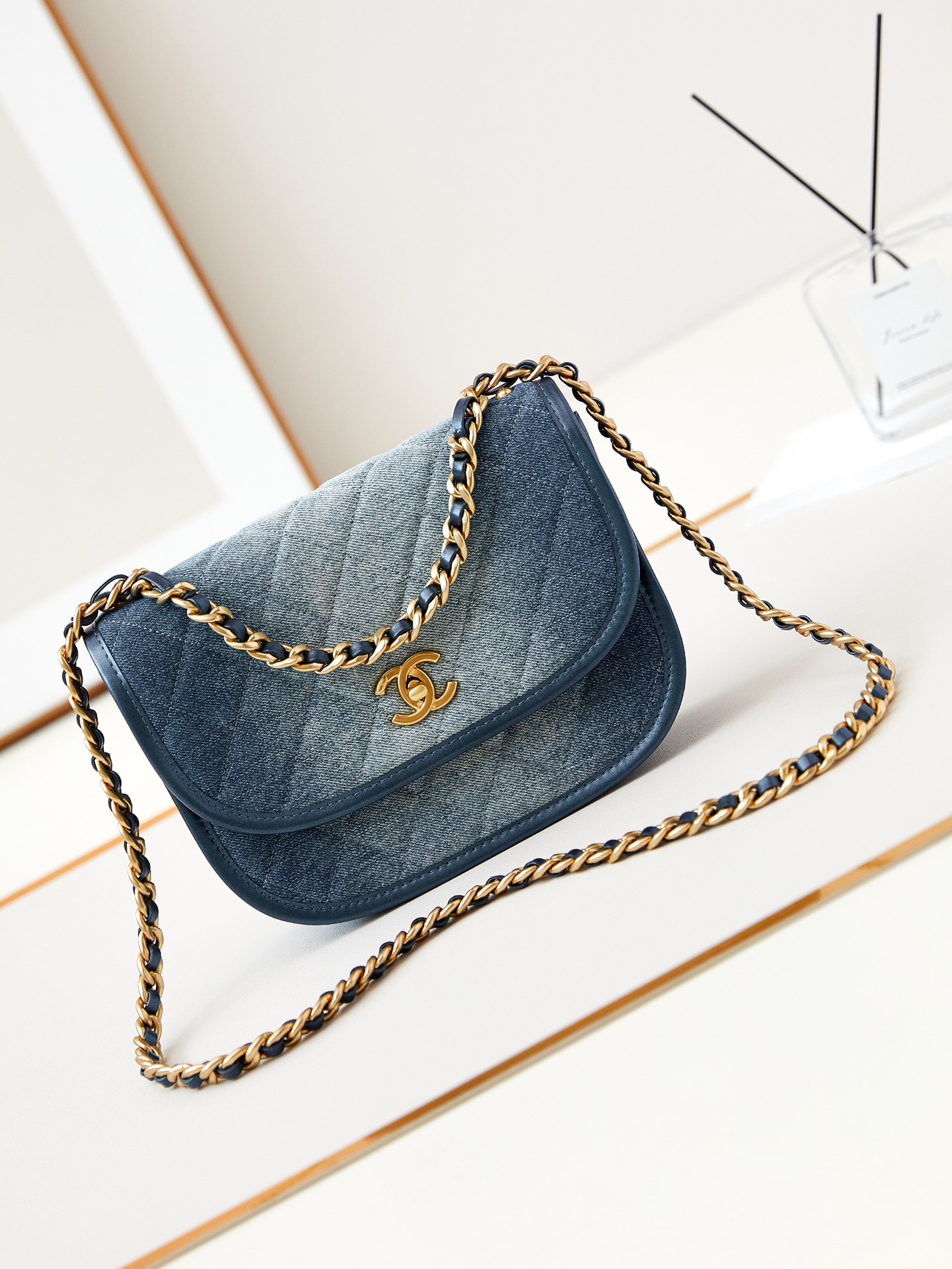 [TOP] CHANEL 24s Saddle Bag 16.5*23.5*5.5 - Denim