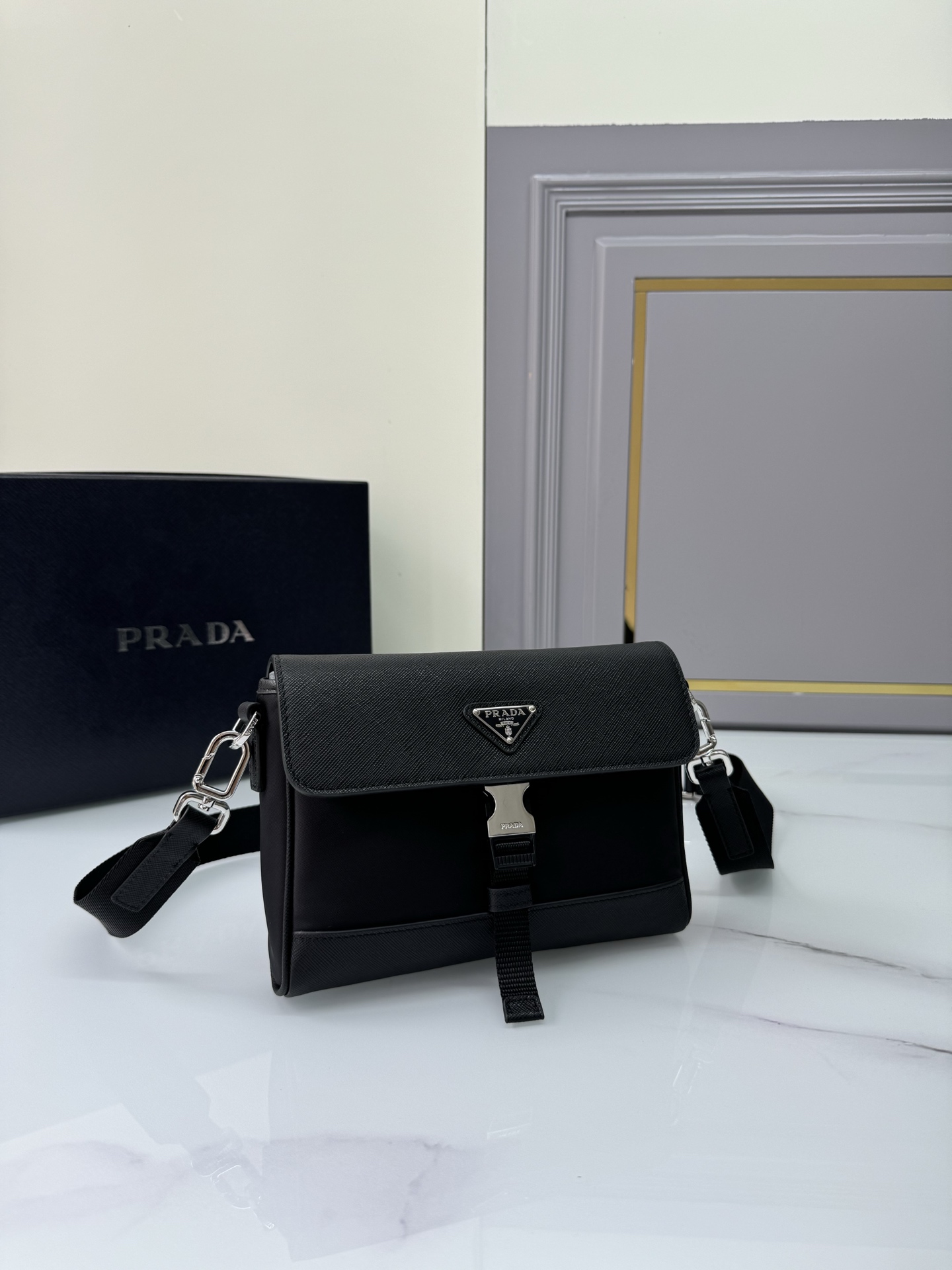 [TOP] PRADA Messenger Bag Re-Nylon 20*15.5*4cm - Black