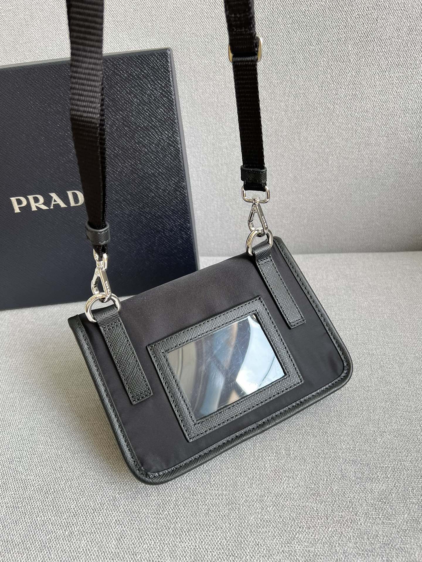 [TOP] PRADA Mobile Phone Bag Cowhide 18*12.5*2 - Black