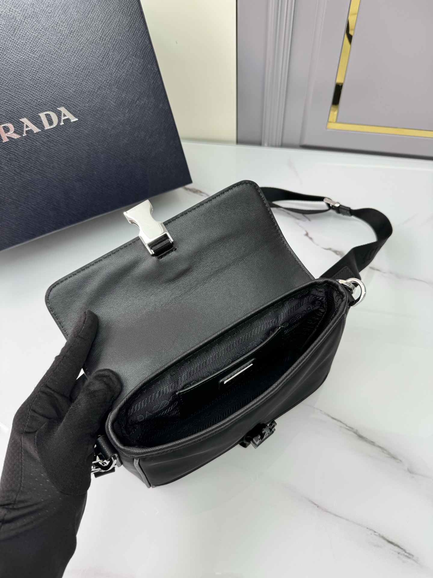 [TOP] PRADA Messenger Bag Re-Nylon 20*15.5*4cm - Black