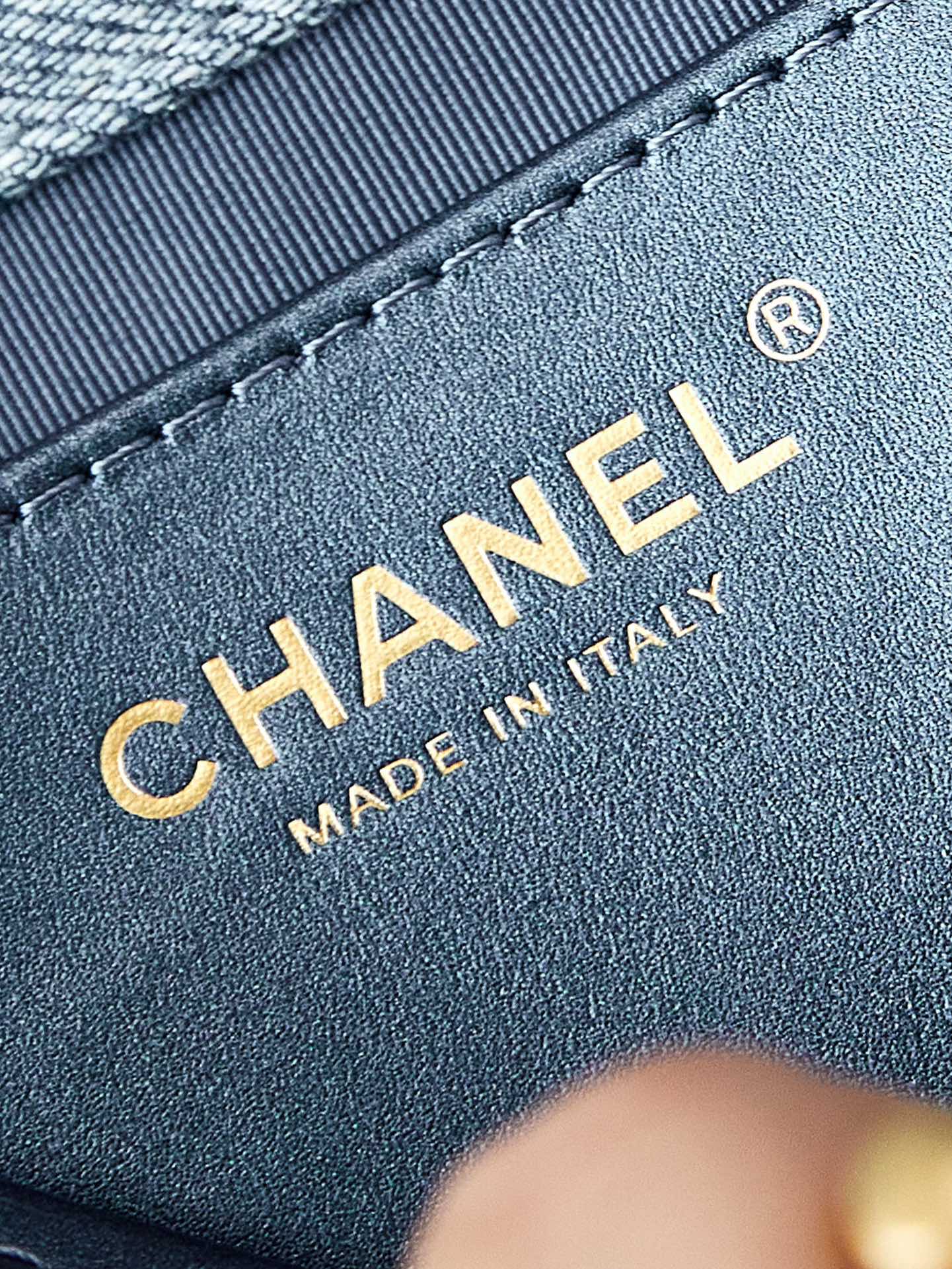 [TOP] CHANEL 24s Saddle Bag 16.5*23.5*5.5 - Denim