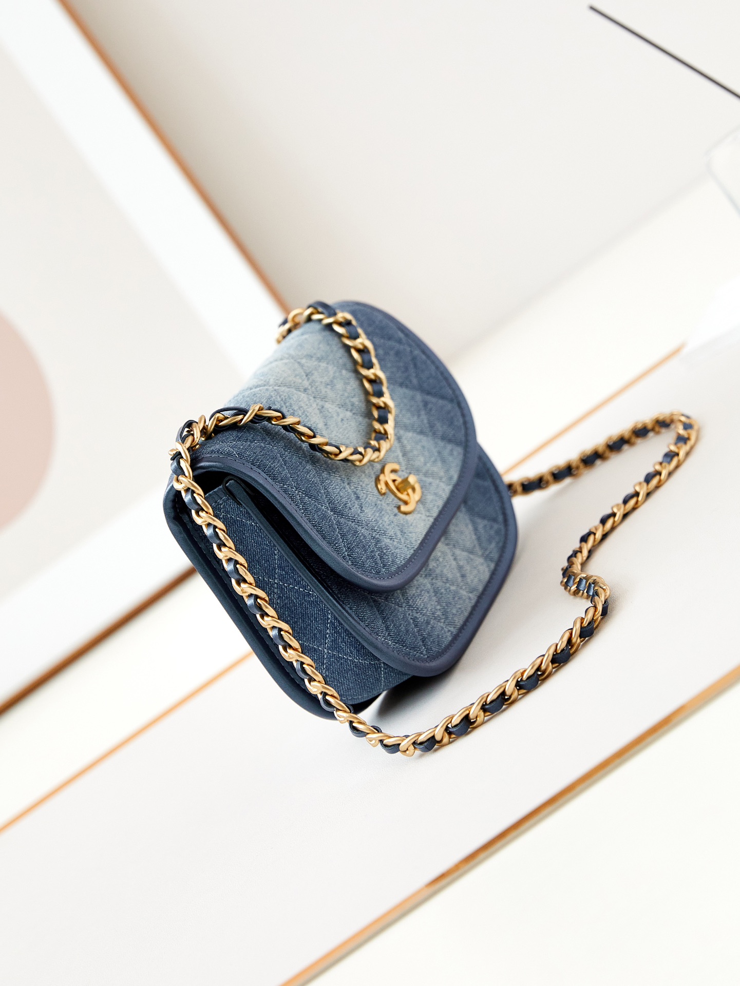 [TOP] CHANEL 24s Saddle Bag 16.5*23.5*5.5 - Denim