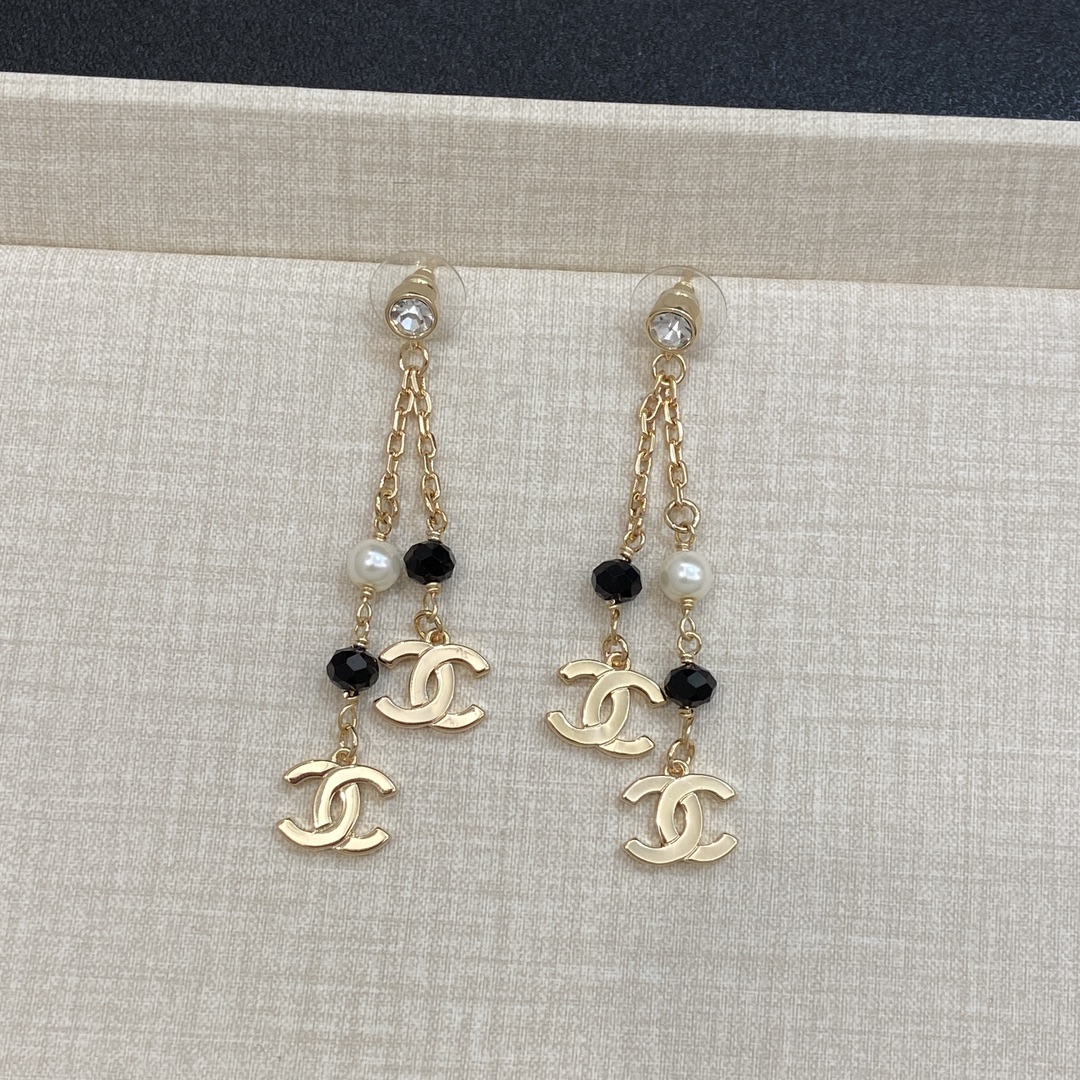 [TOP] CHANEL CC  Earrings- Gold