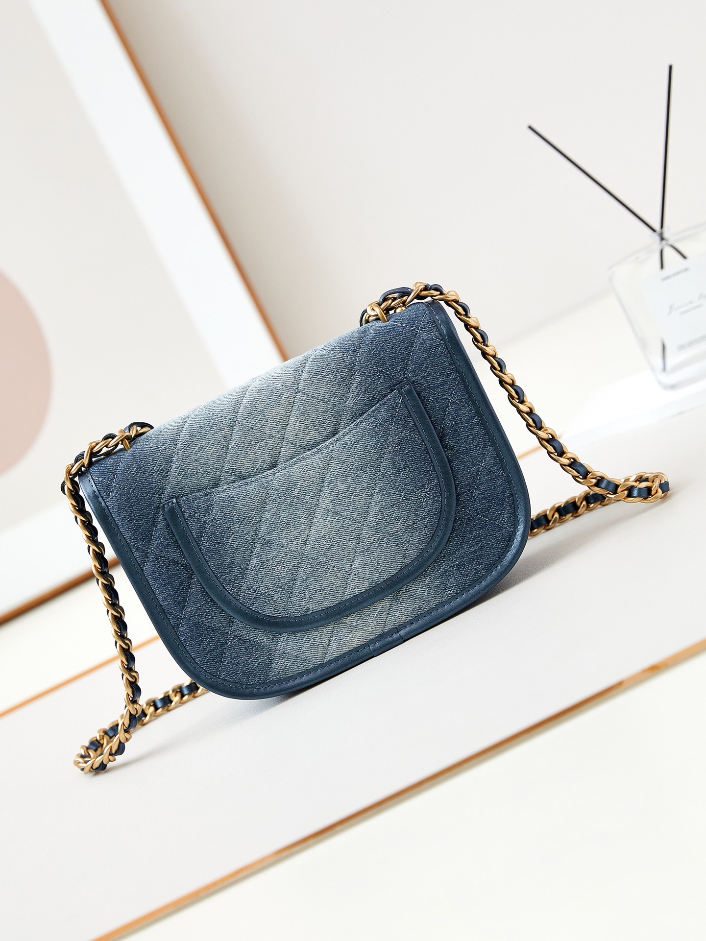 [TOP] CHANEL 24s Saddle Bag 16.5*23.5*5.5 - Denim