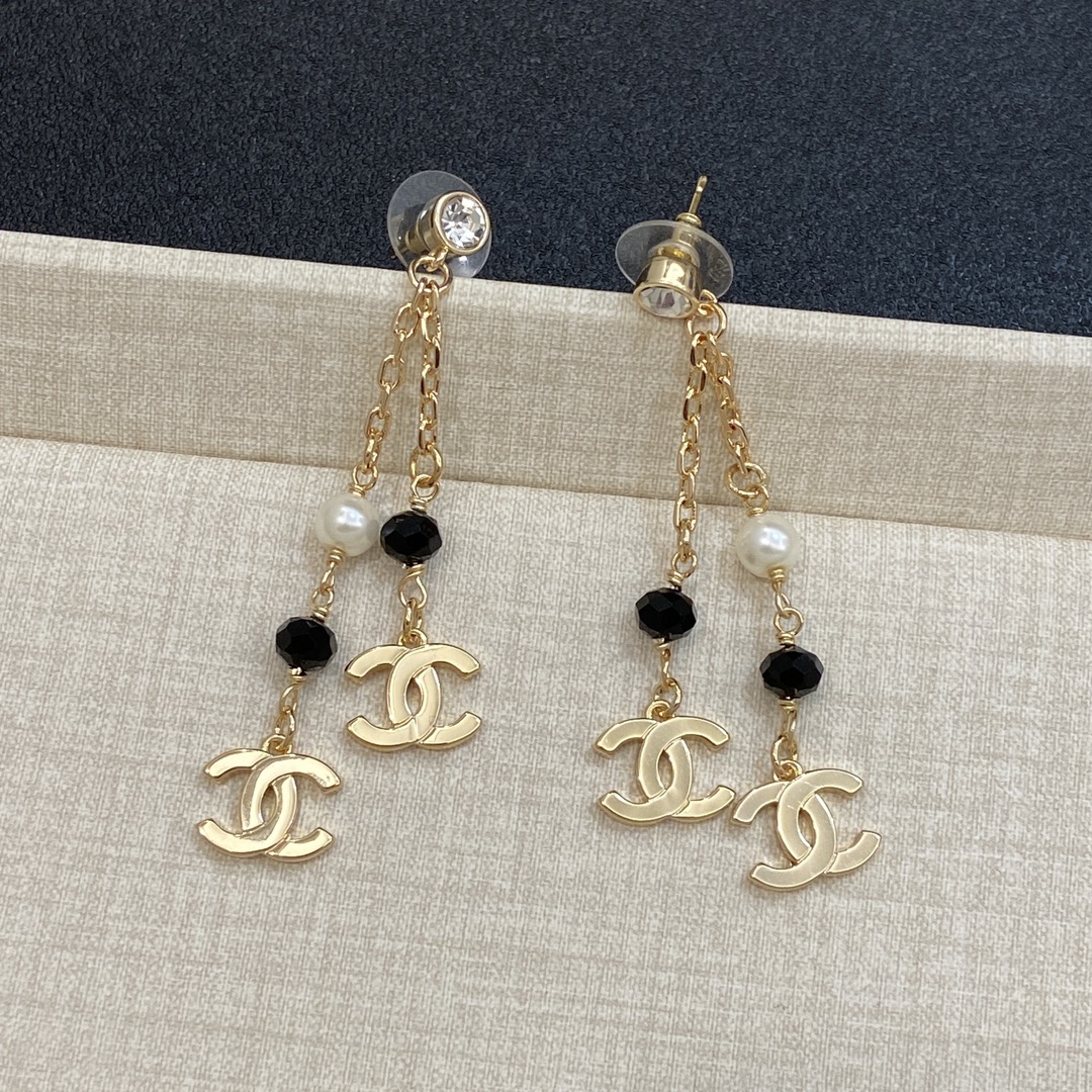 [TOP] CHANEL CC  Earrings- Gold