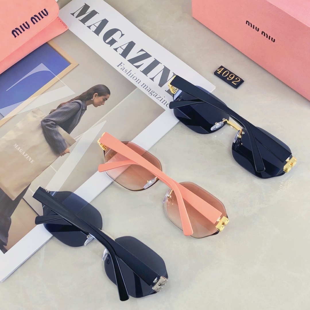 [TOP] Miu Miu Sunglasses - 3 Colors
