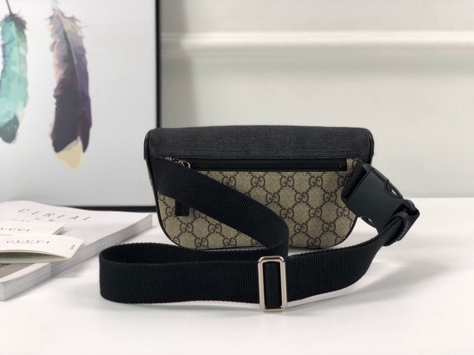 [TOP] GUCCI Embossed Belt Bag 23x11.4x7.6cm - Black
