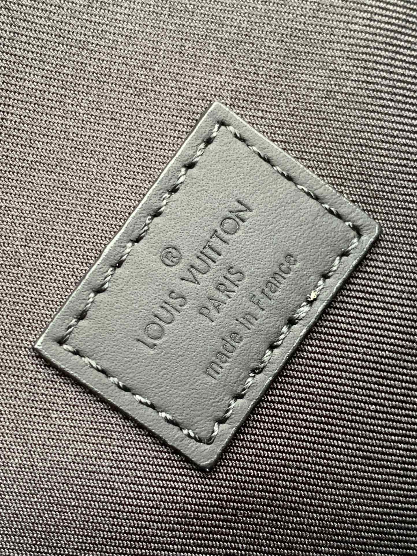 [TOP] Louis Vuitton LV Steamer Mini Bag Taurillon Leather 18 x 11 x 6.5 cm - Black