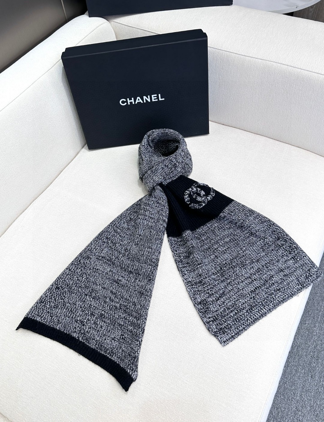 [TOP] CHANEL Cashmere Scarf 30*200cm + Hat - Gray