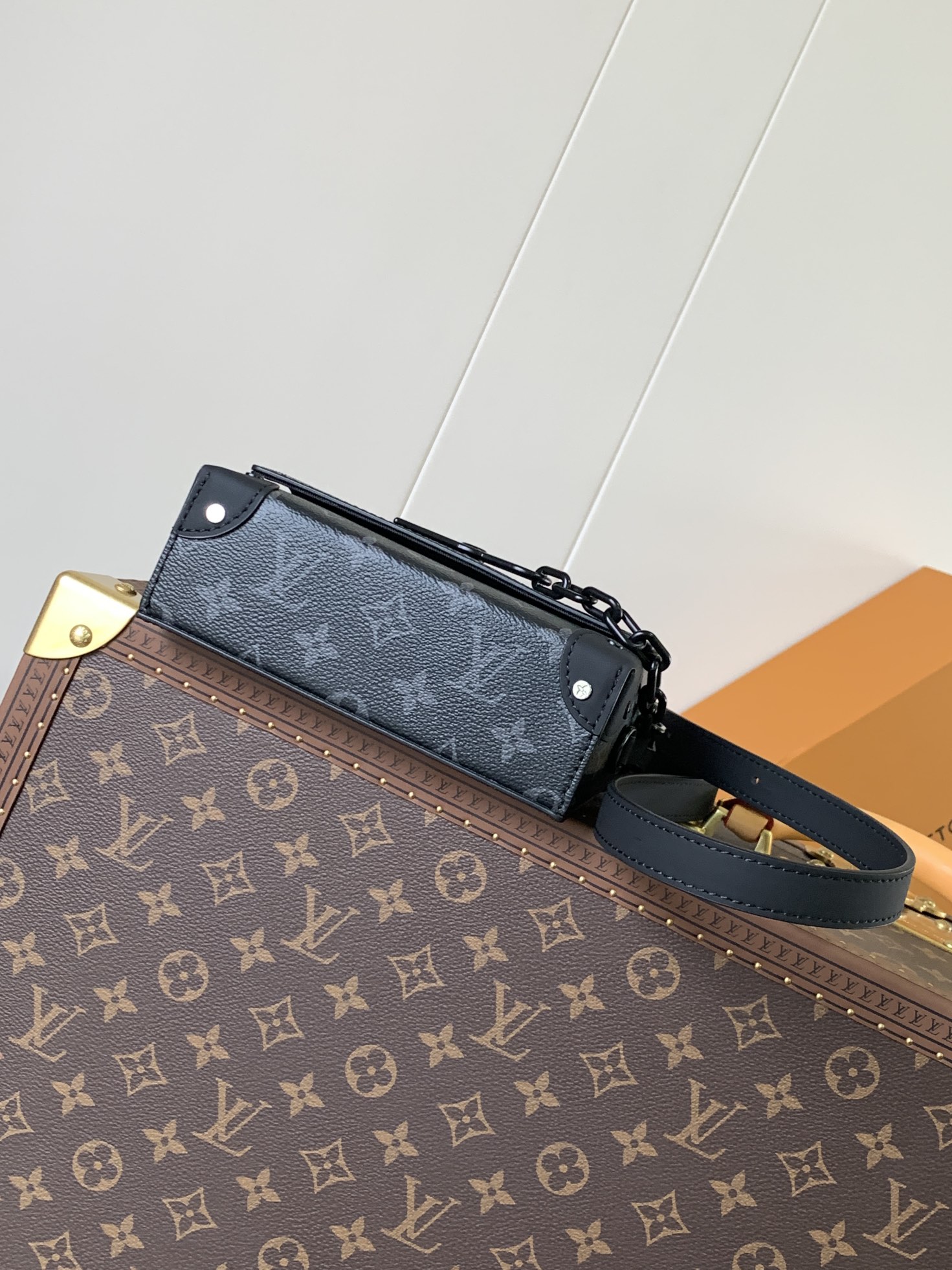 [TOP] Louis Vuitton LV Steamer Mini Bag Monogram Eclipse Canvas 18 x 11 x 6.5 cm - Black