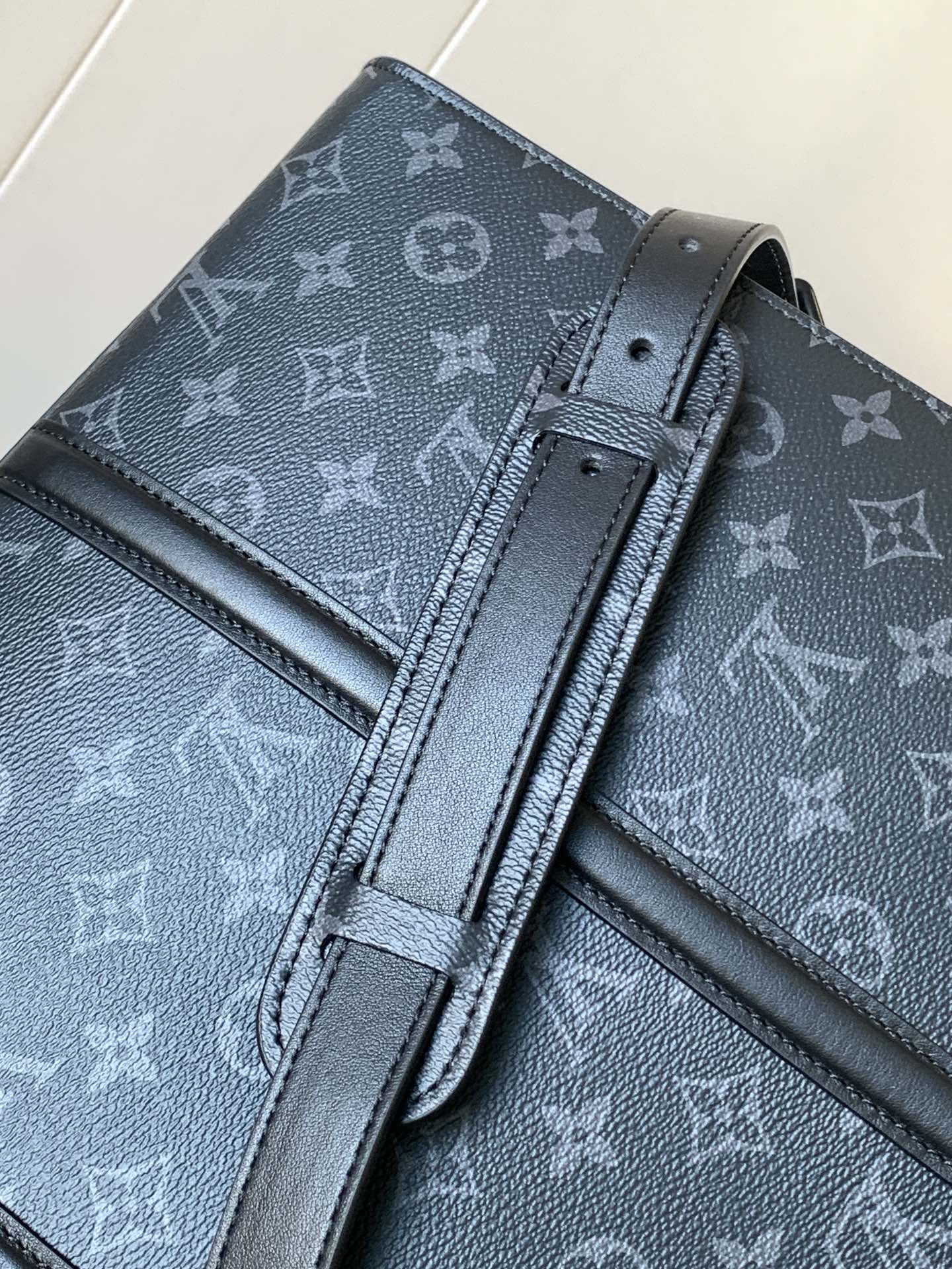 [TOP] Louis Vuitton LV Sac Plat Horizontal Zippé Briefcase AerogramMonogram Eclipse Canvas/Leather 39x31x8.5cm - Black