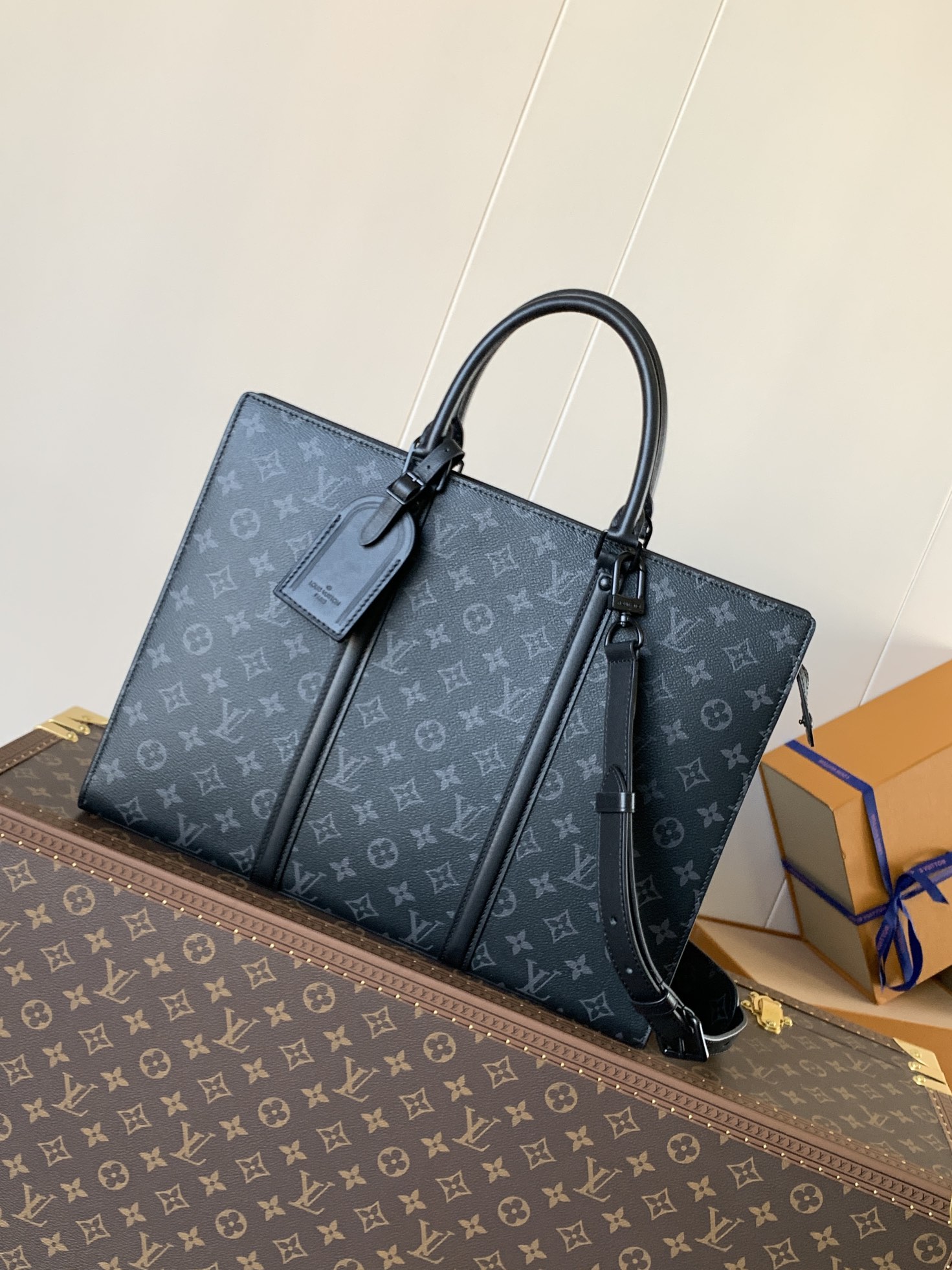 [TOP] Louis Vuitton LV Sac Plat Horizontal Zippé Briefcase AerogramMonogram Eclipse Canvas/Leather 39x31x8.5cm - Black