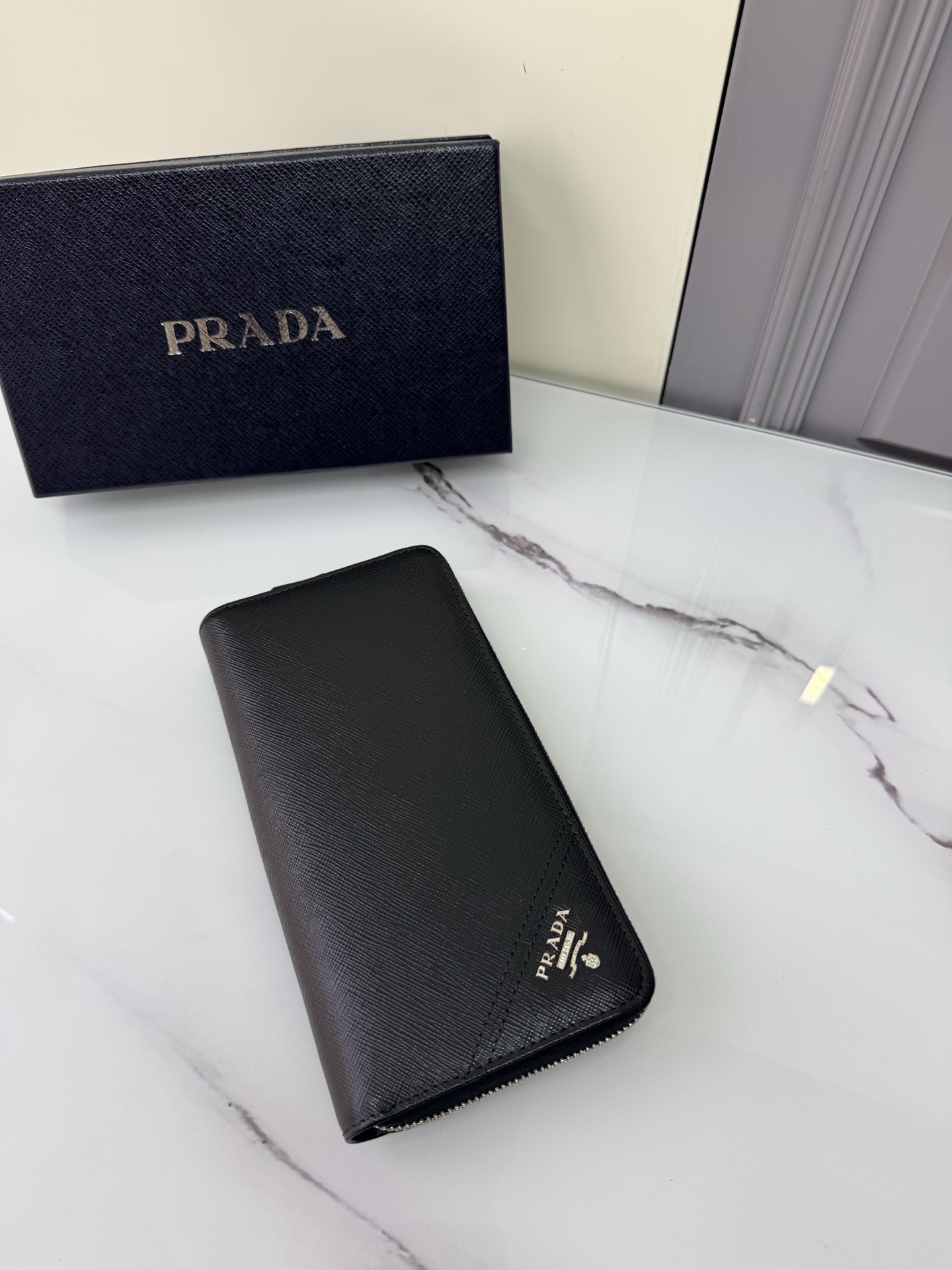 [TOP] PRADA Cowhide Leather Wallet 20cm×10.3cm - Black