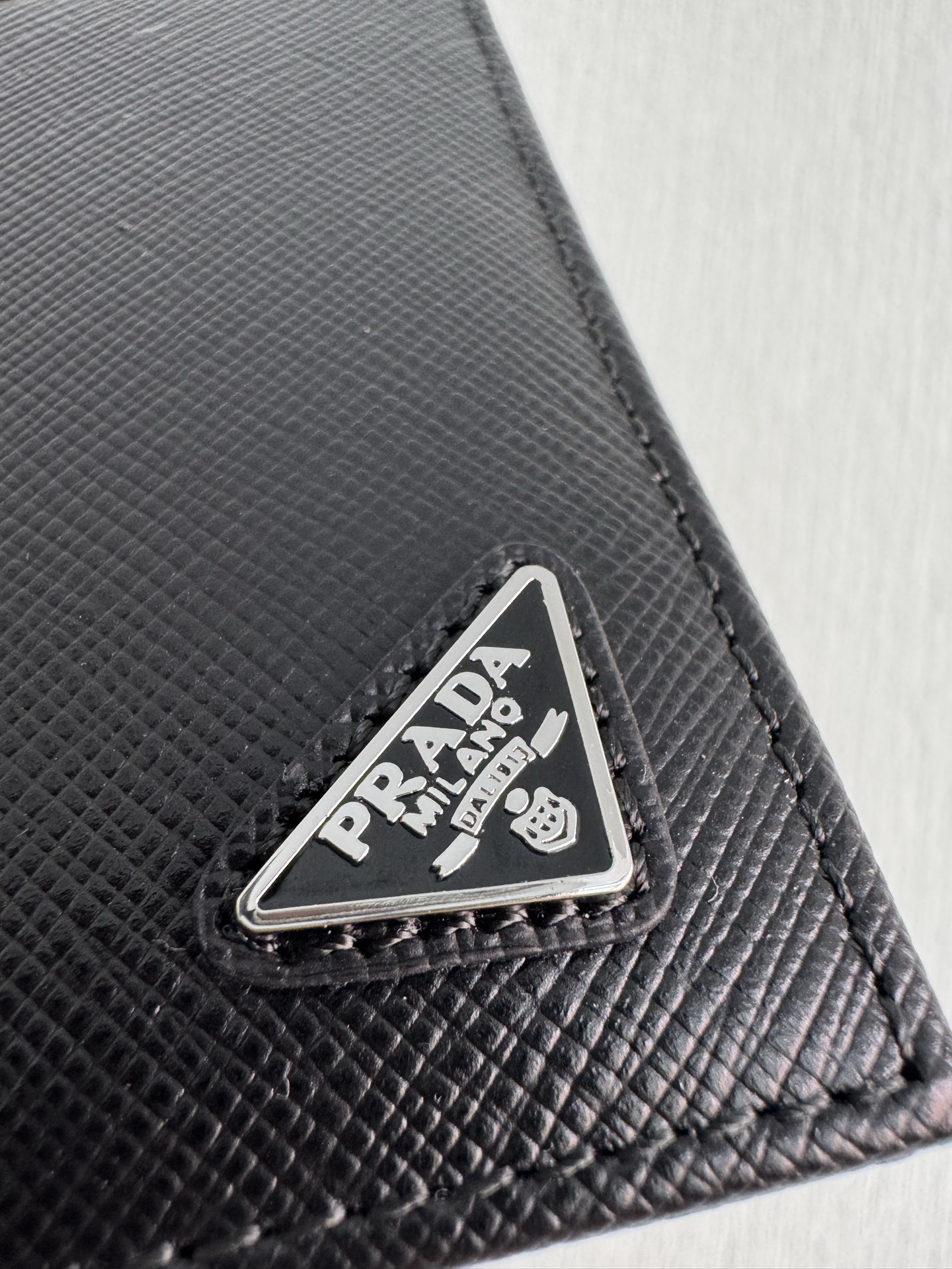 [TOP] PRADA Short Wallet 11x9.5cm - Black