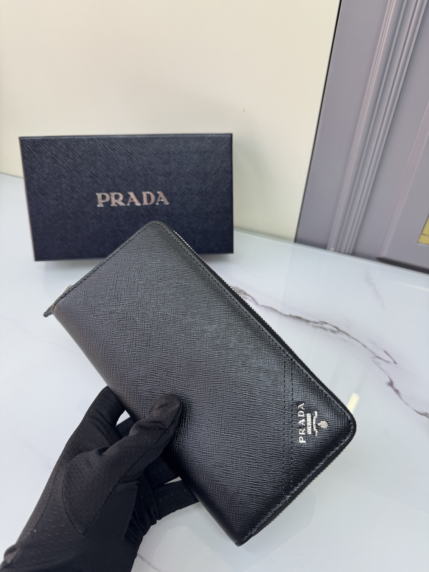 [TOP] PRADA Cowhide Leather Wallet 20cm×10.3cm - Black