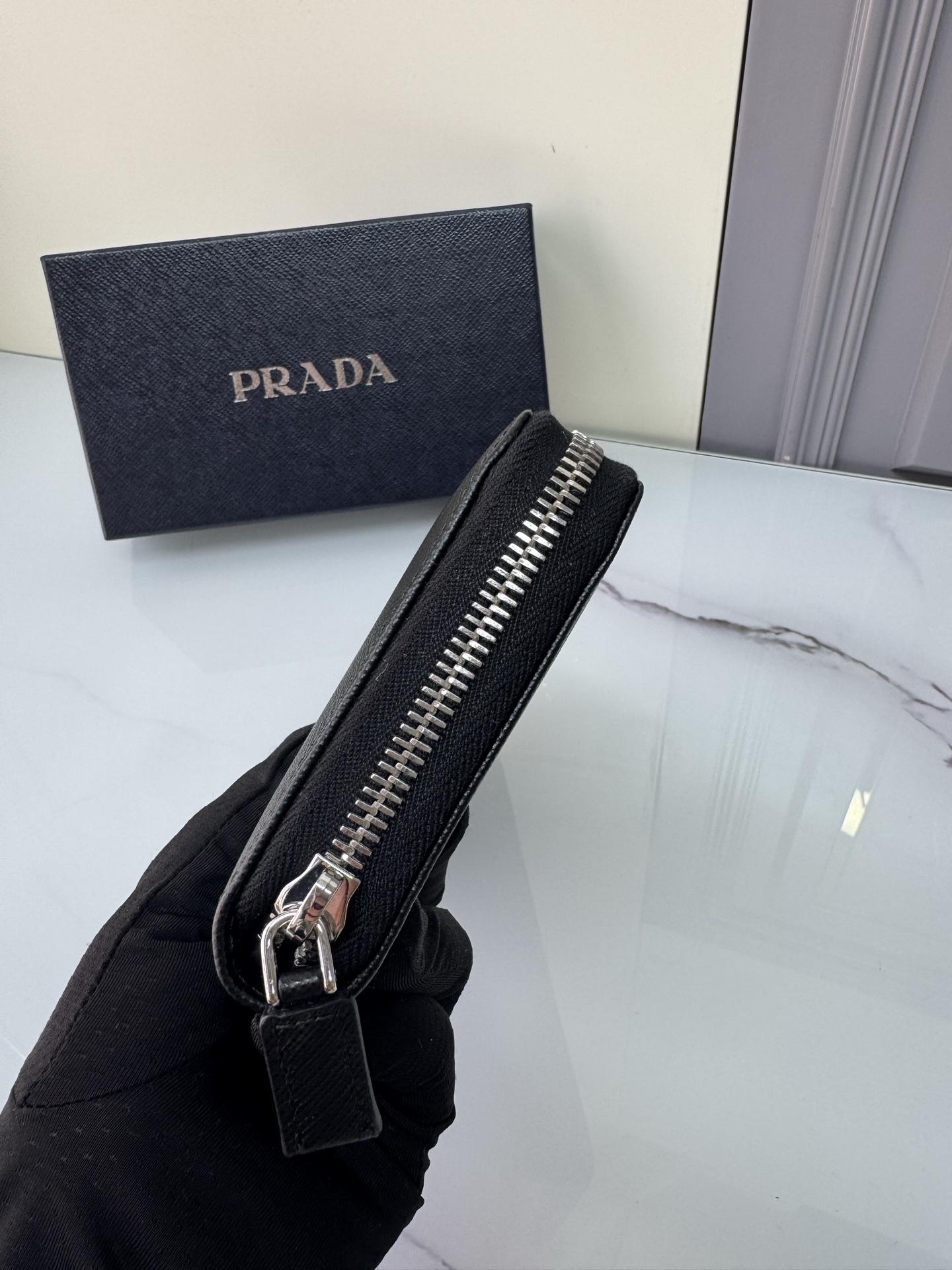 [TOP] PRADA Cowhide Leather Wallet 20cm×10.3cm - Black