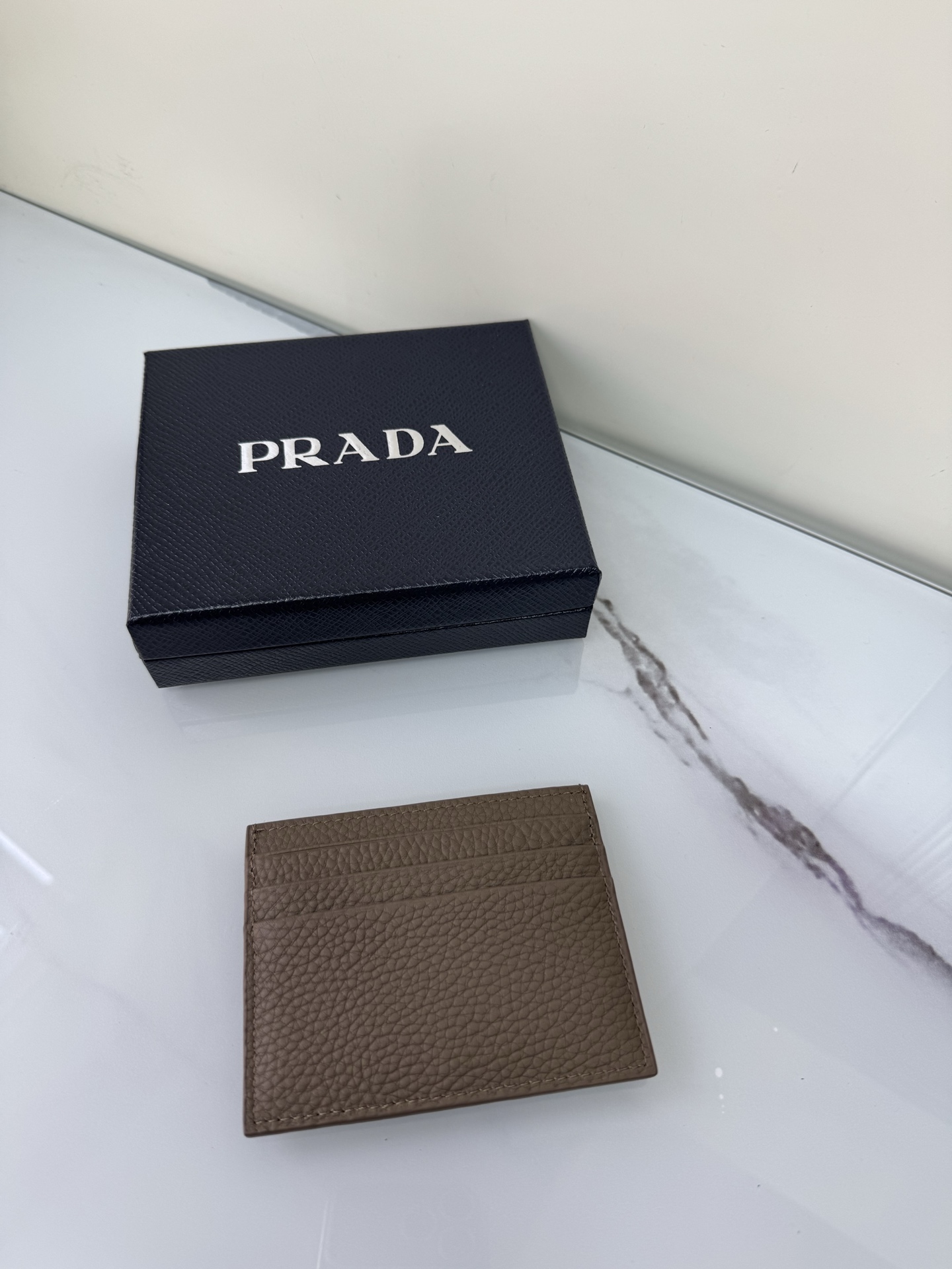 [TOP] PRADA Cowhide Card Bag - Brown
