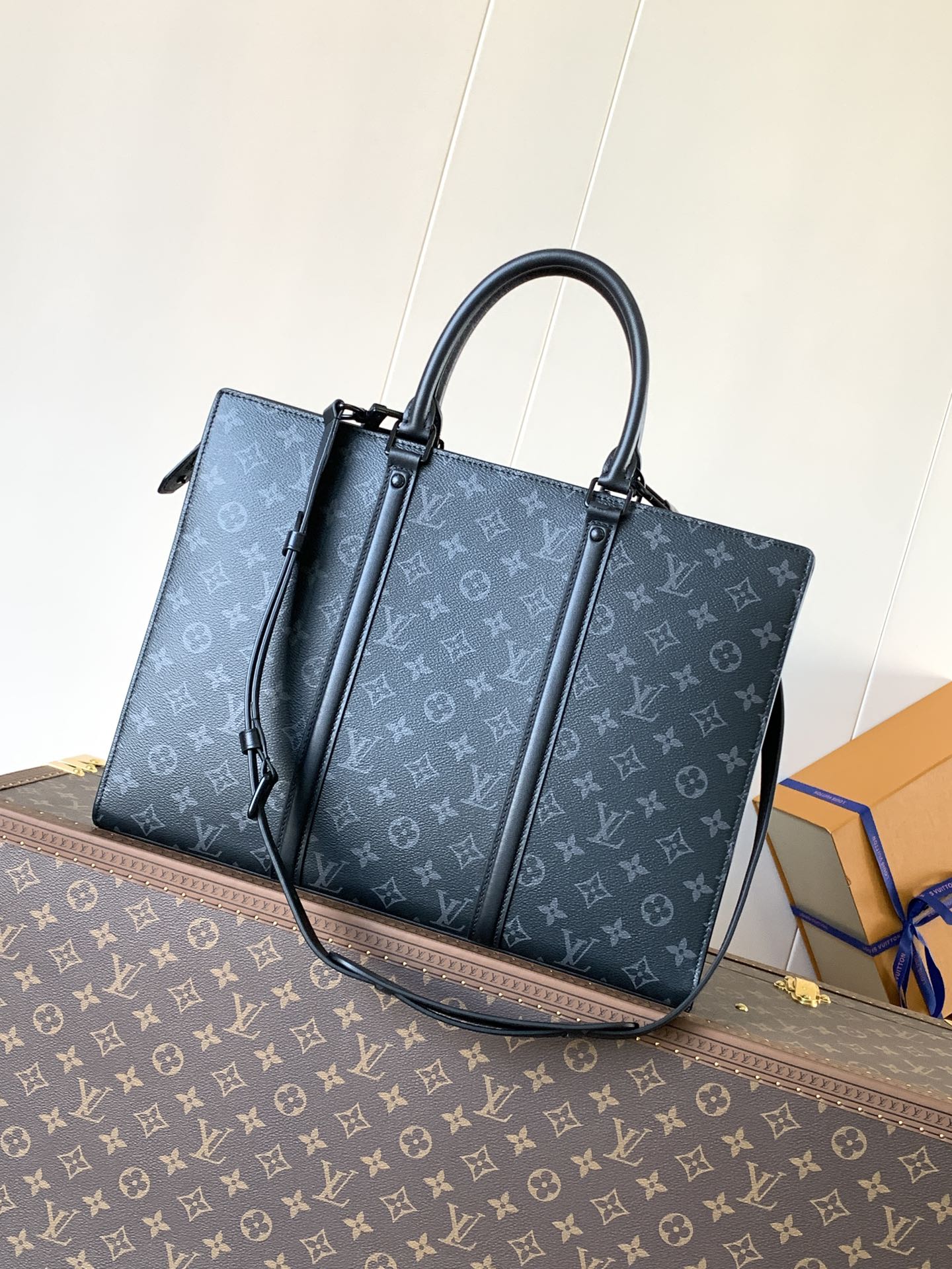 [TOP] Louis Vuitton LV Sac Plat Horizontal Zippé Briefcase AerogramMonogram Eclipse Canvas/Leather 39x31x8.5cm - Black